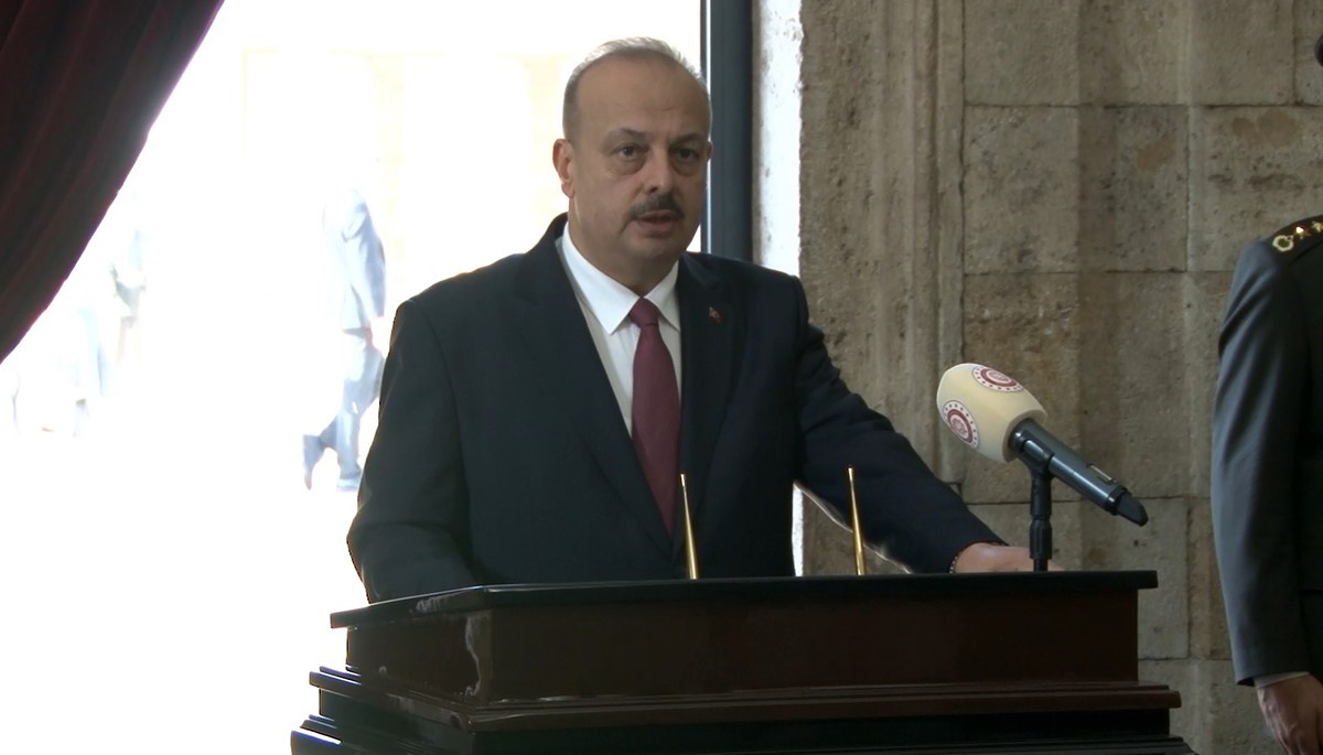 Ankara'nın Başkent Oluşu Kutlandı: Vali Canbolat'tan Anlamlı Mesaj