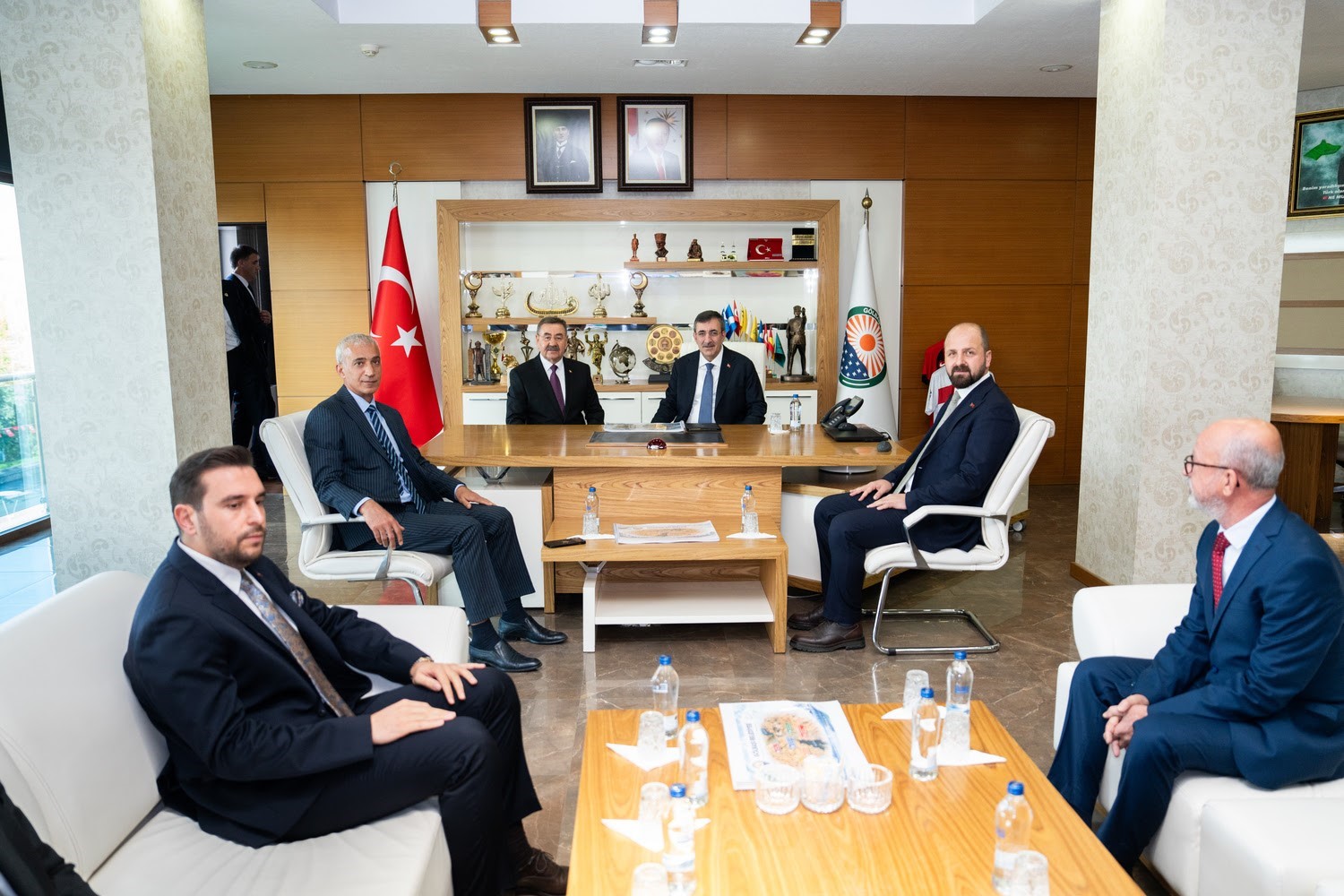 Cumhurbaşkanı Yardımcısı Yılmaz, Gölbaşı'nda İlçenin Geleceğini Değerlendirdi