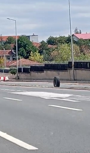 Ankara'da EGO Otobüsü Lastiklerini Kaybetti