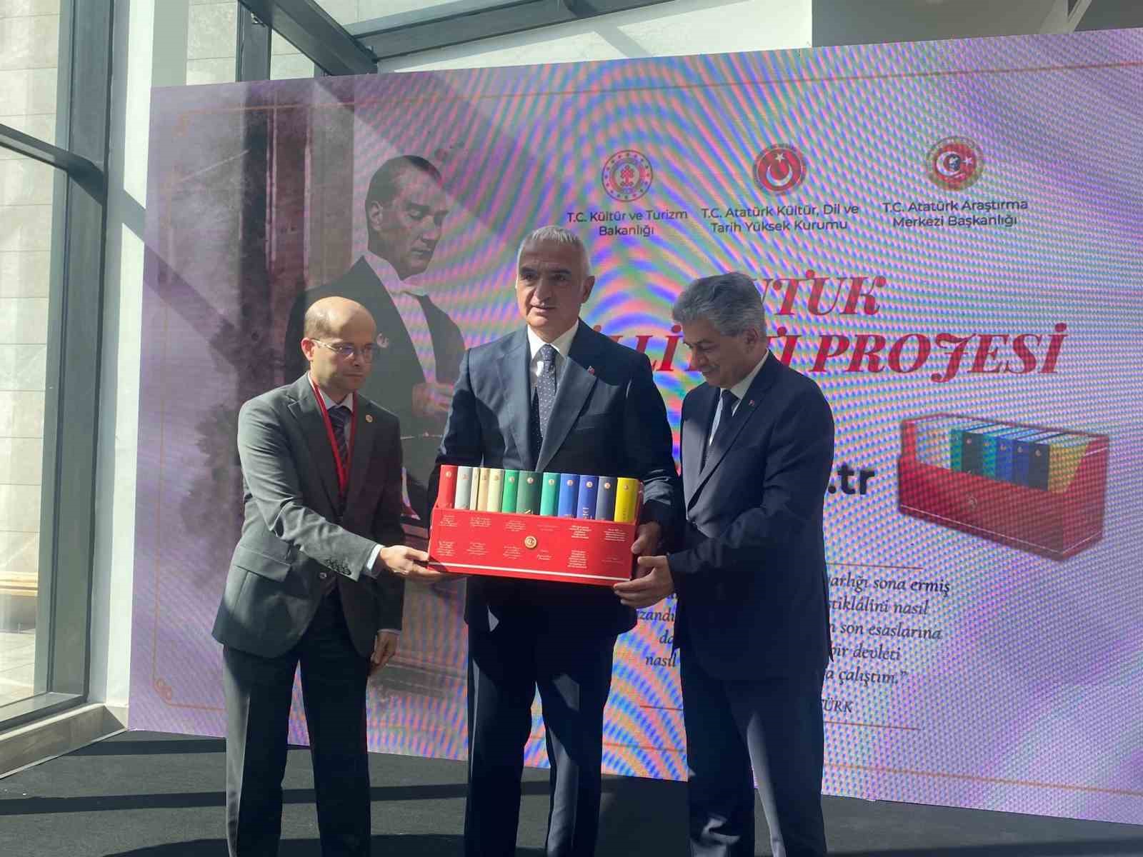 Nutuk Külliyatı Projesi, 8 Dilde Erişime Açılıyor