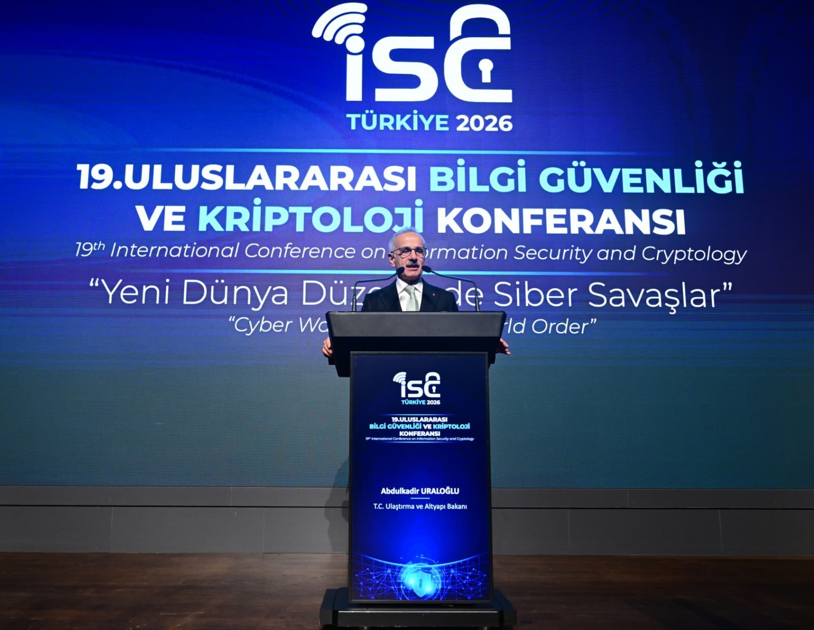 Siber Güvenlikte Yerli Veri Önemine Vurgu: Bakan Uraloğlu'nun Mesajı