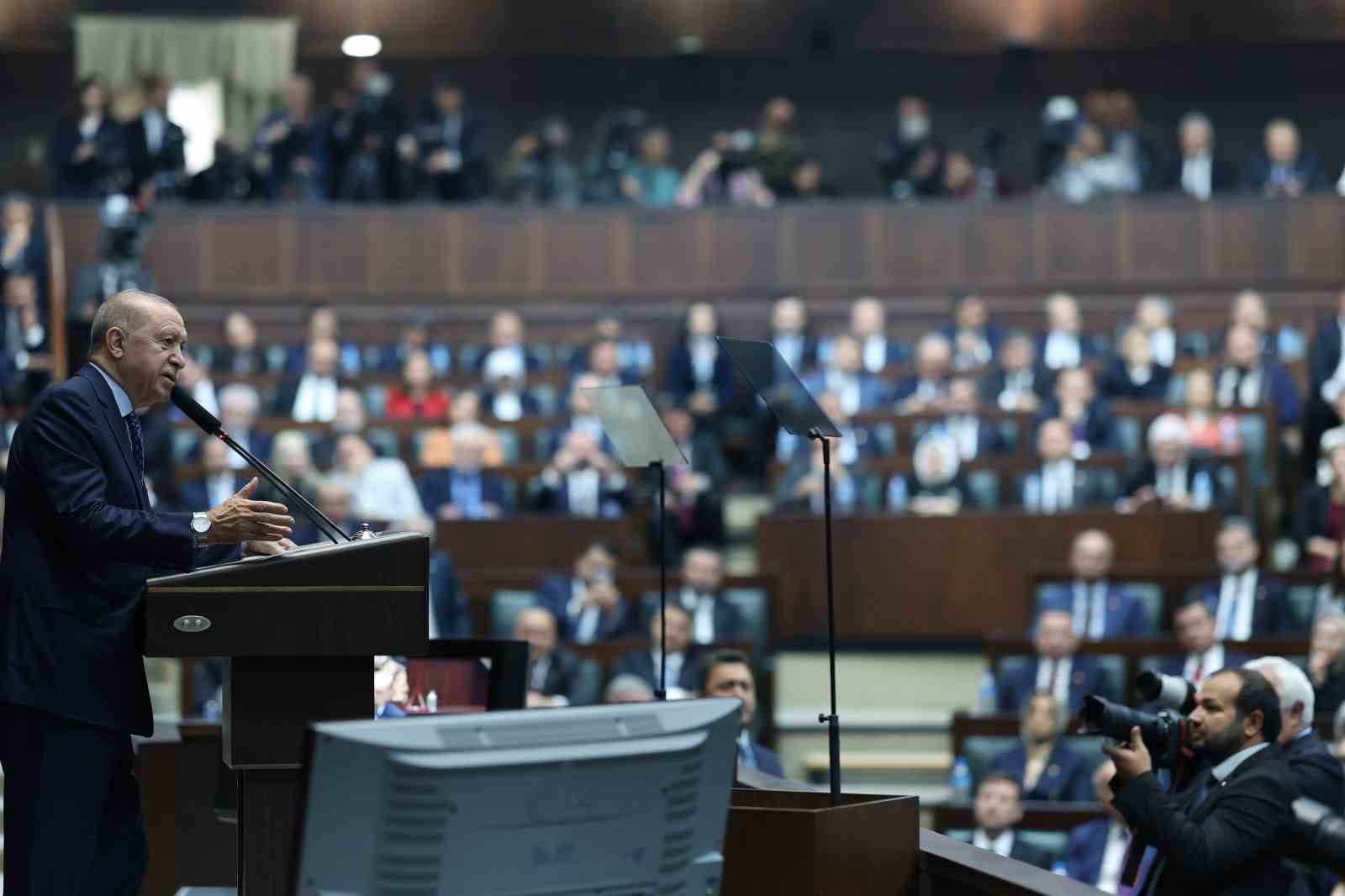 Erdoğan'dan Fon Tartışmalarına Sert Yanıt: Yolsuzluk İthamları Suçtur