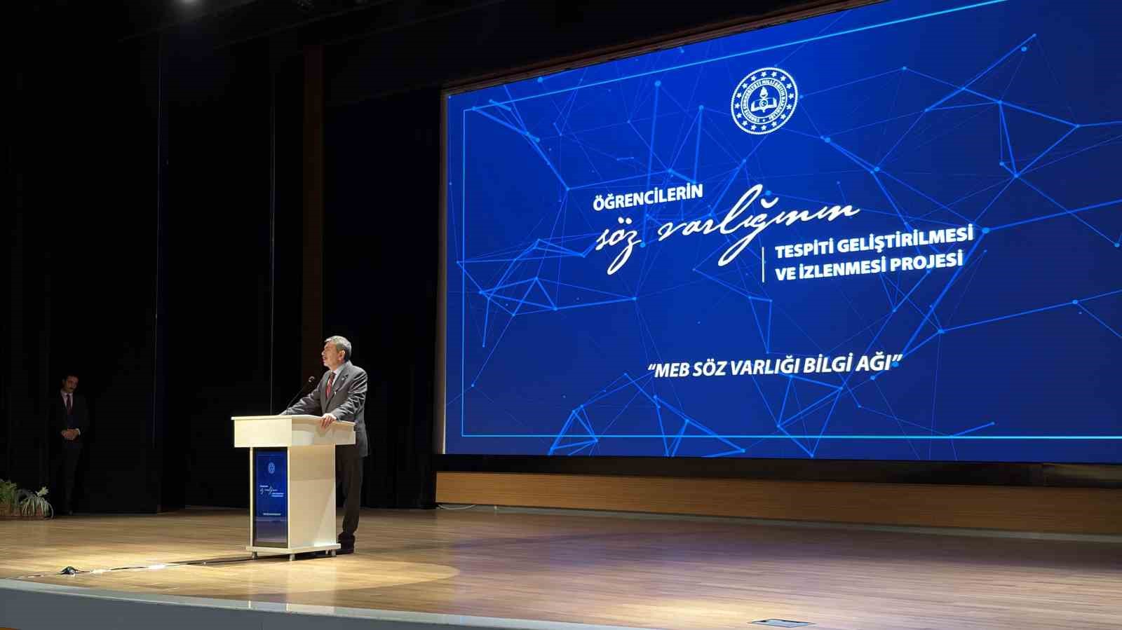 Bakan Tekin, Türkiye'nin Eğitimdeki Fiziki Altyapısını ve Öğretmen-Öğrenci Oranını Değerlendirdi