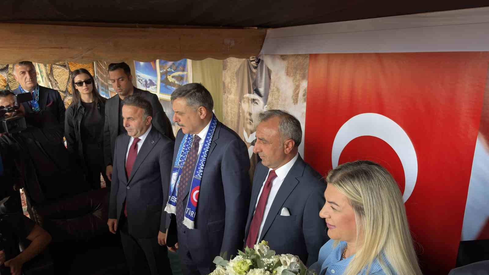 Bakan Çiftçi, Erzurum’a Özlem Duydu: "İrtibatımız Kesilmedi"