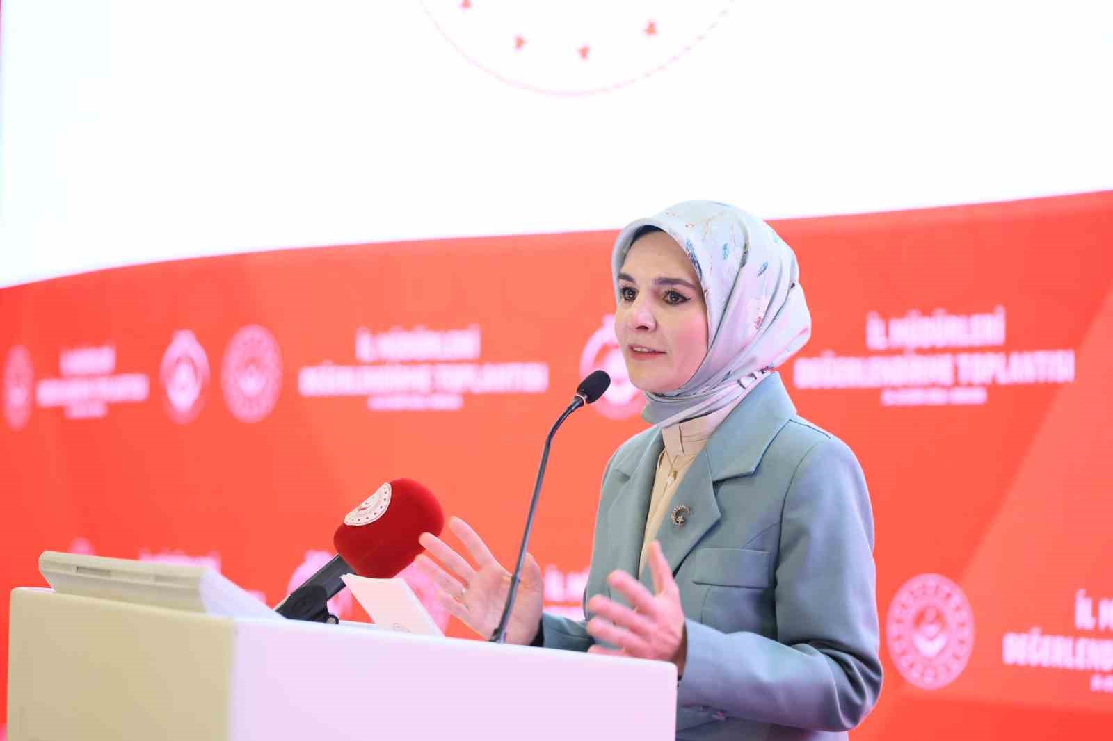 Bakan Göktaş, İl Müdürlerine Aktif Yönetim ve Denetim Talimatı Verdi