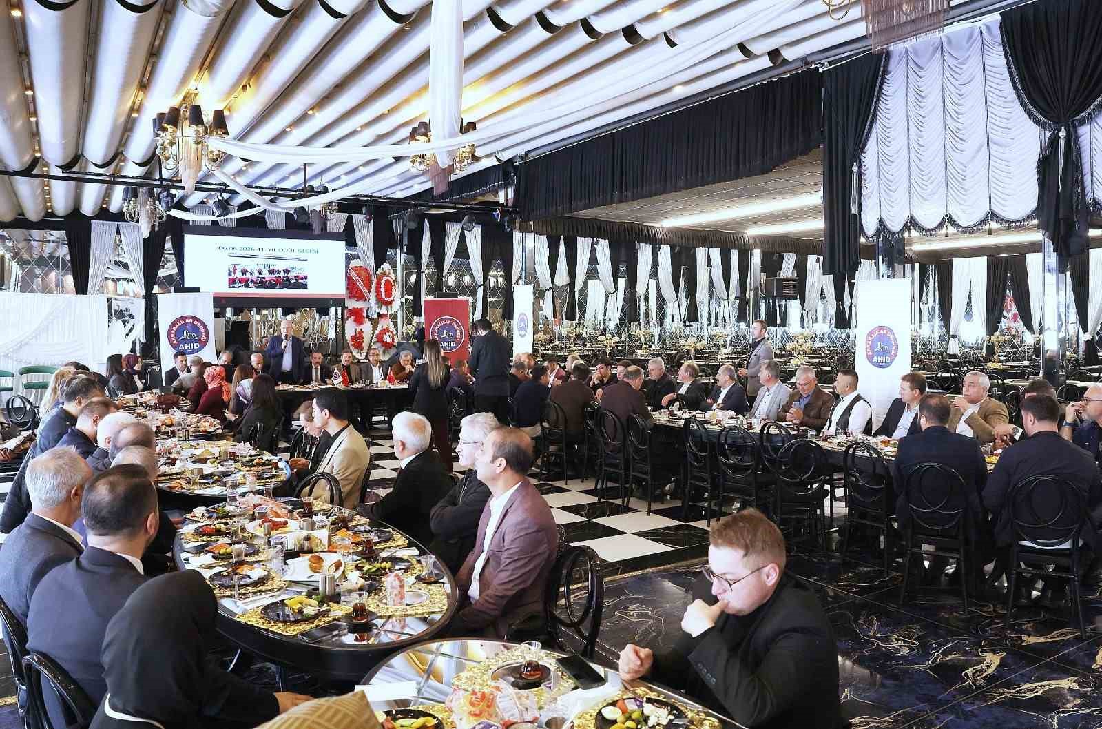 Ankaralılar Derneği Yönetimi Toplantıda Buluştu