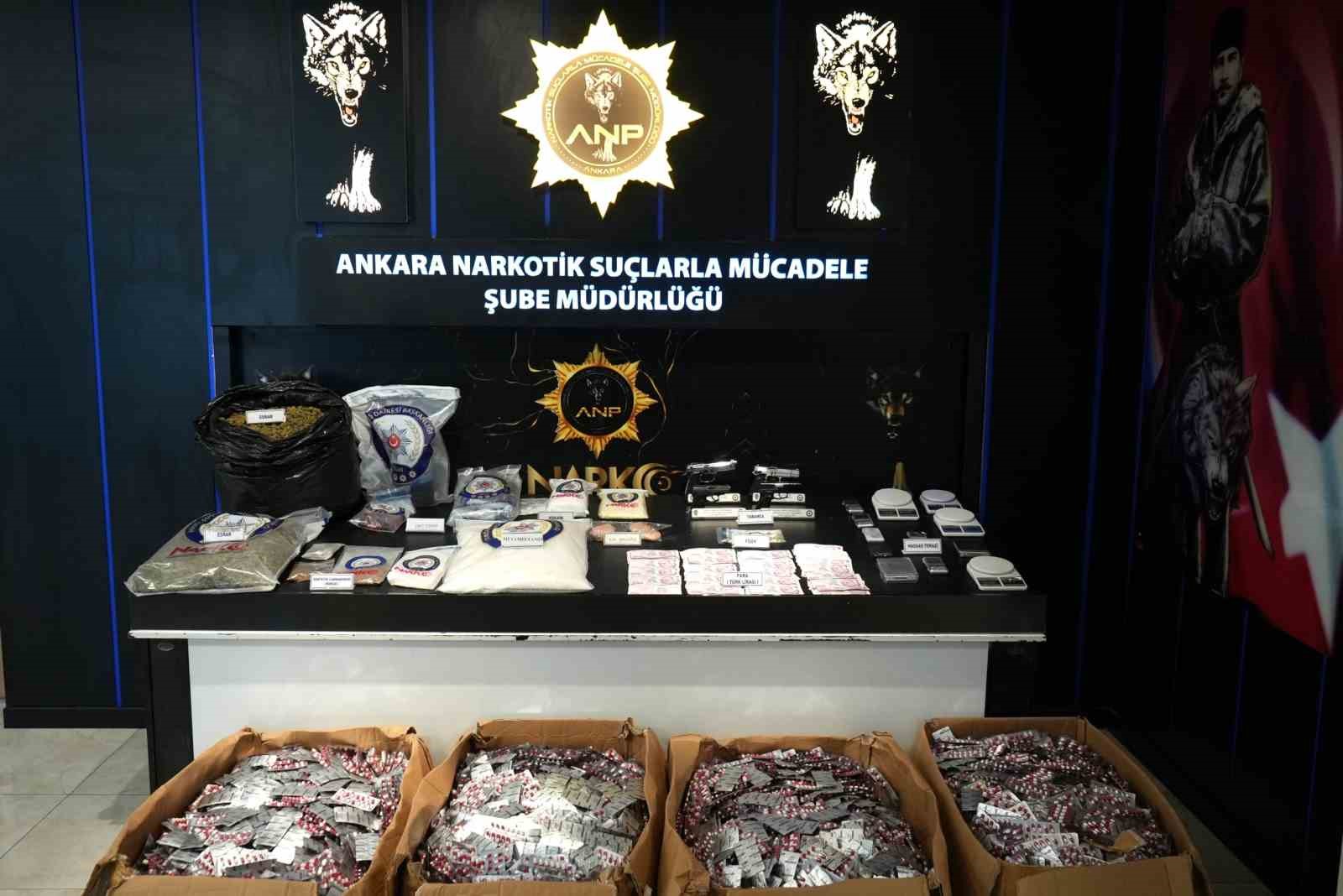 Ankara'da Uyuşturucu Operasyonu: 614 Bin Sentetik Ecza Ele Geçirildi