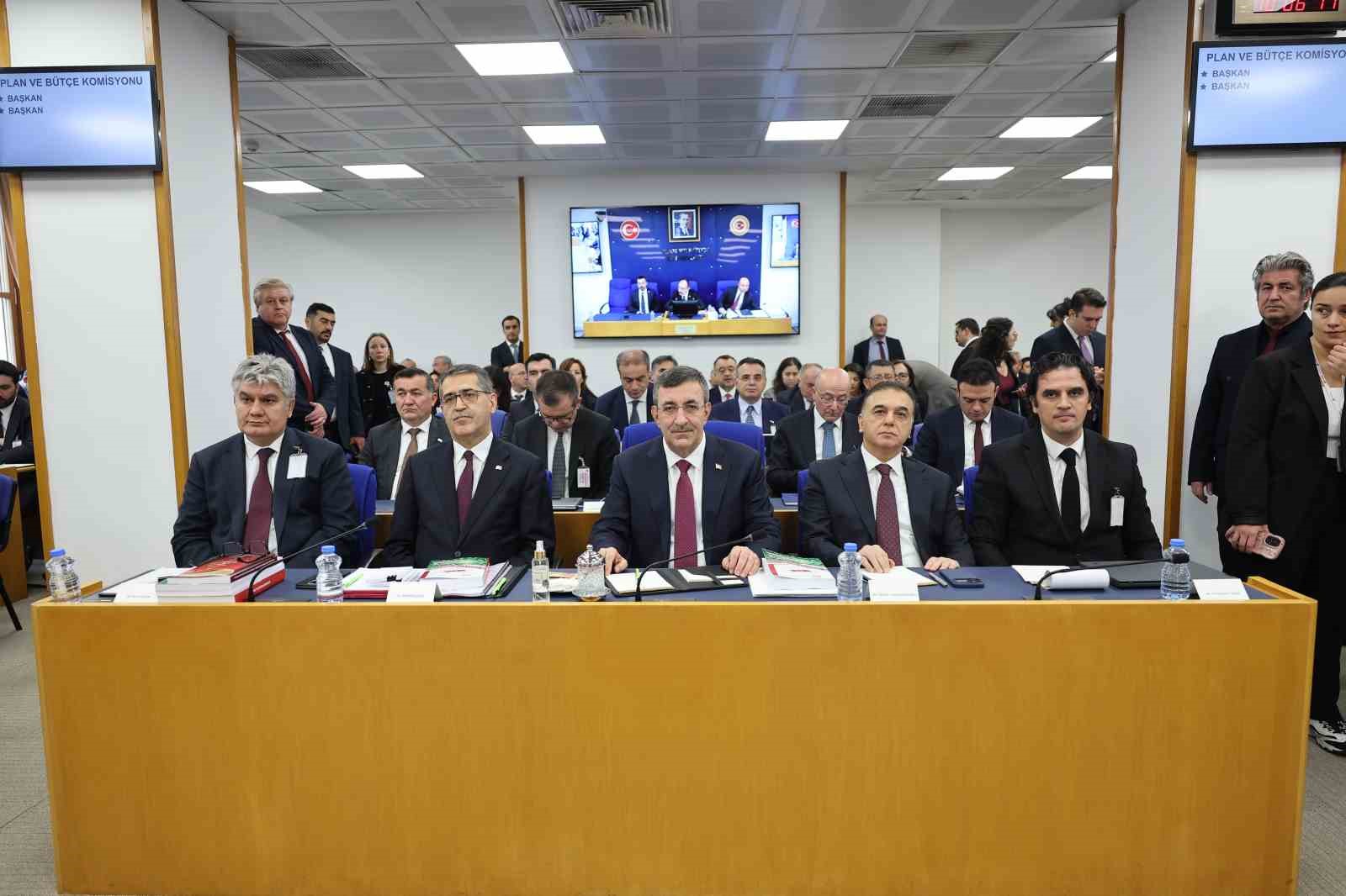 Cumhurbaşkanı Yardımcısı Yılmaz'dan Emeklilere Özel Bütçe Vurgusu