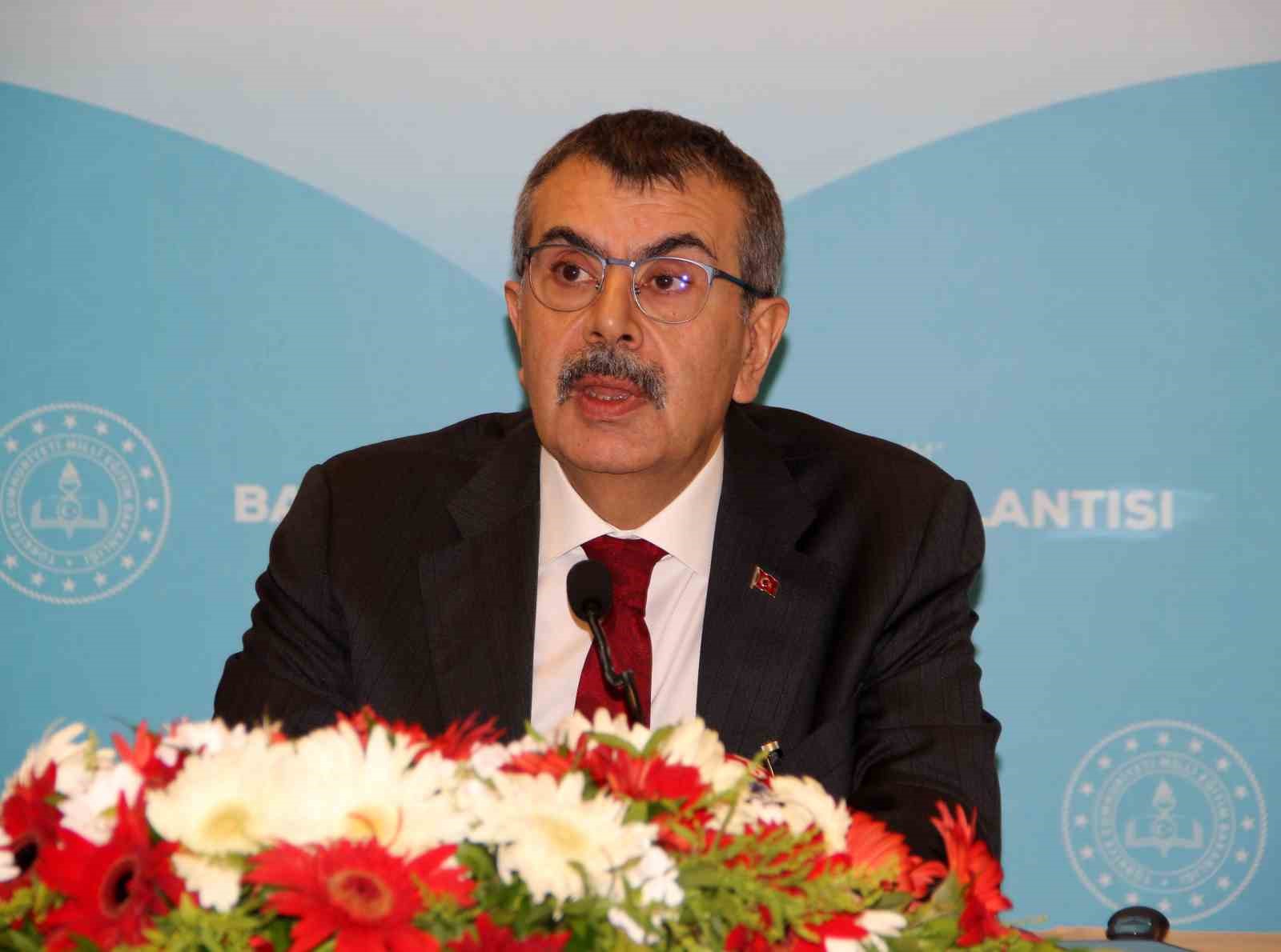 Özel Okul Öğretmenleri İçin Maaşlar 40 Bin Lira