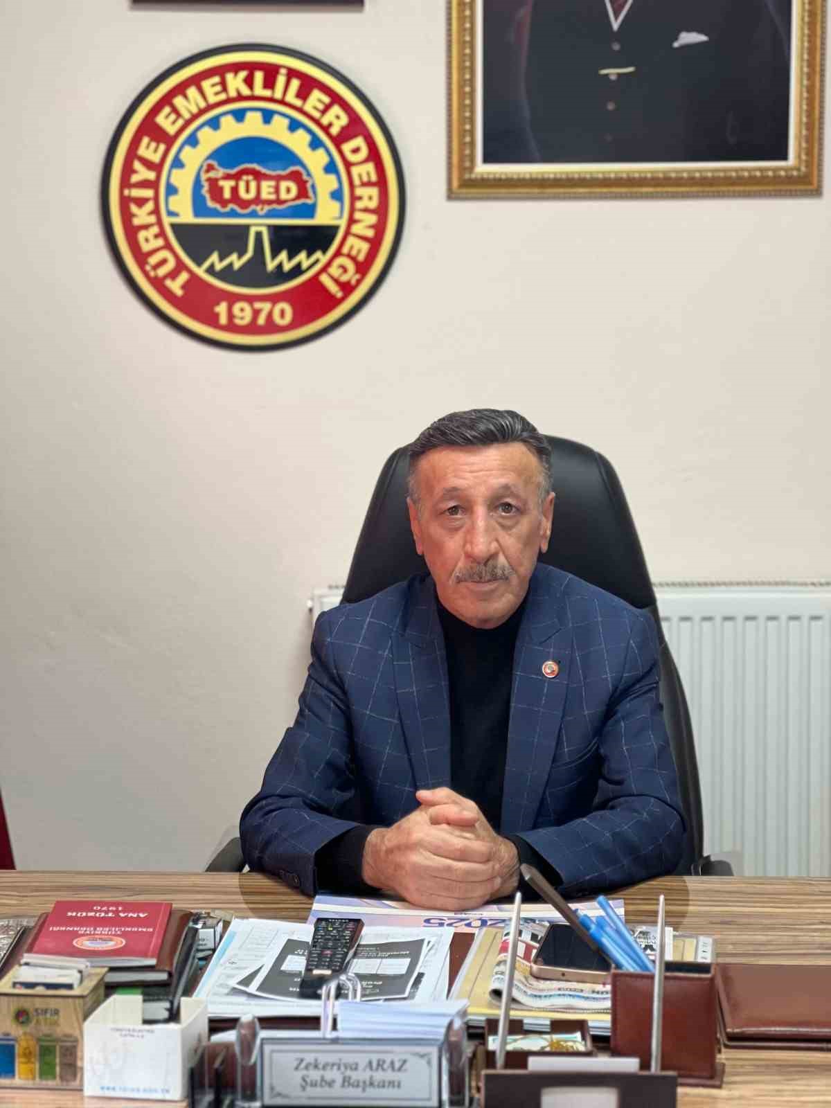 Emeklilerin Umutla Beklediği İntibak Yasası Talebi