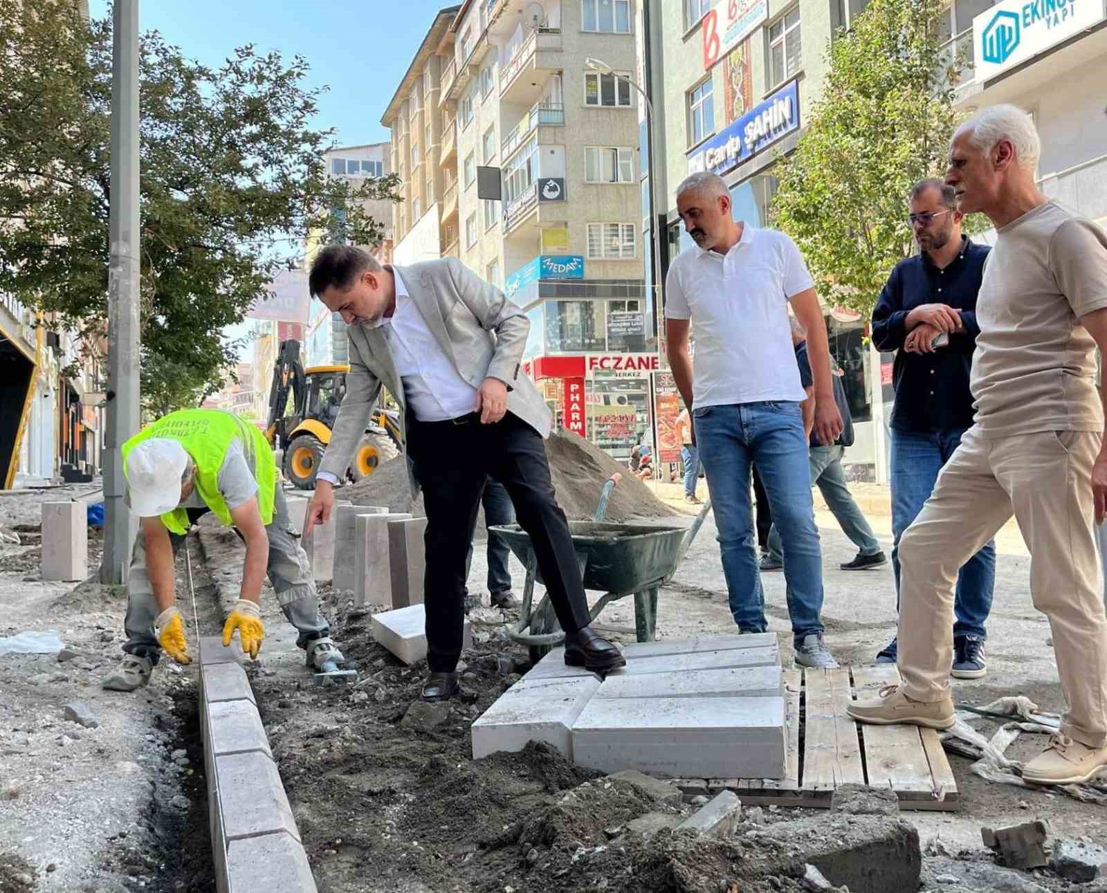 Bağcılar'da Modernleşme Hamlesi: Başkan Uçar'dan Esnafa Destek