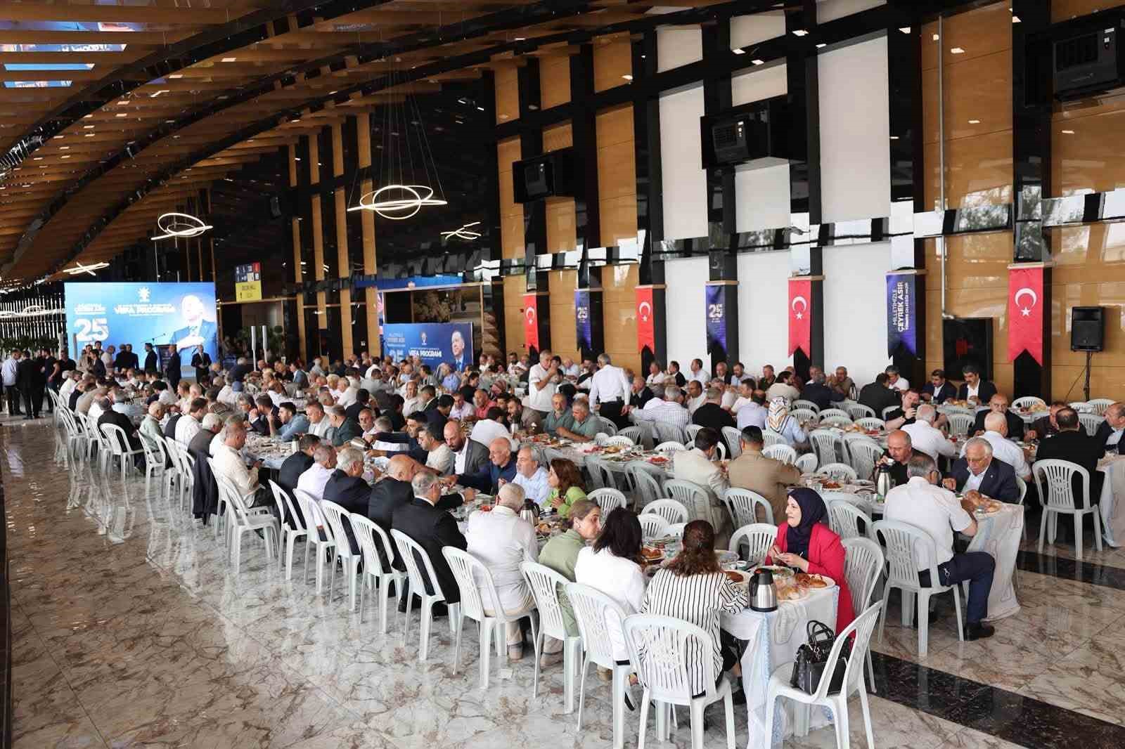 AK Parti'den 25. Yıl Kutlamasına Vefa