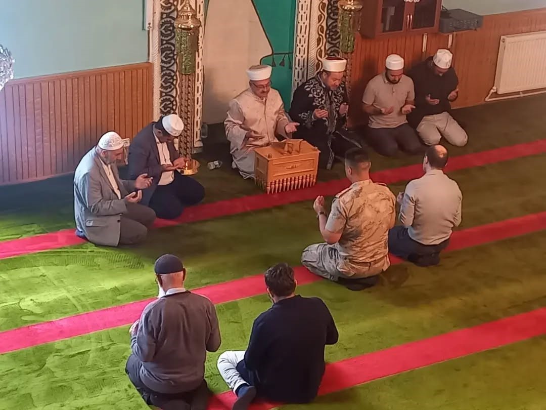 Tutmaç Mahallesi'nde 1001 Hatim Coşkusu Yaşandı