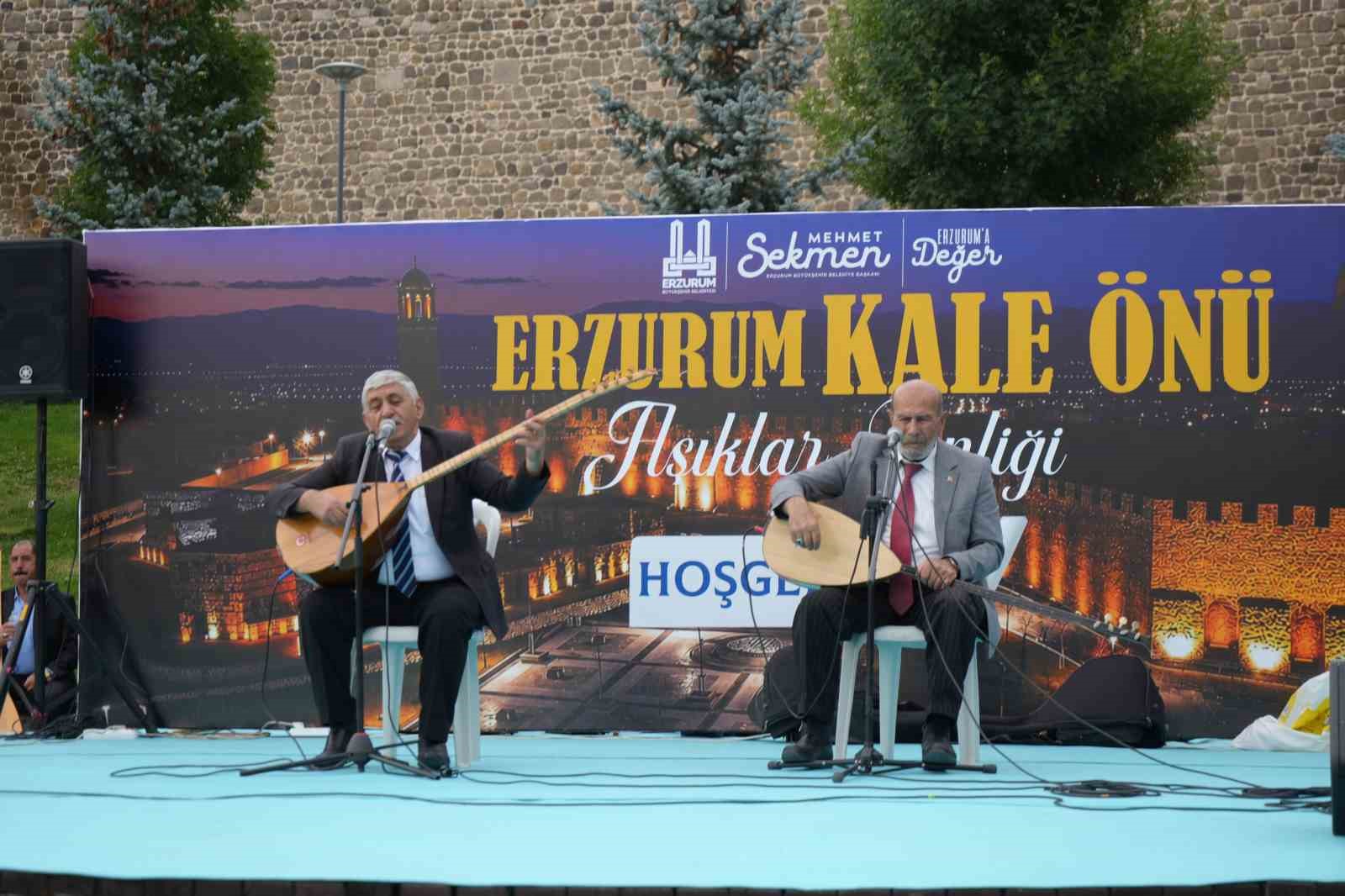 Erzurum Kalesi'nde Aşıklar Buluştu