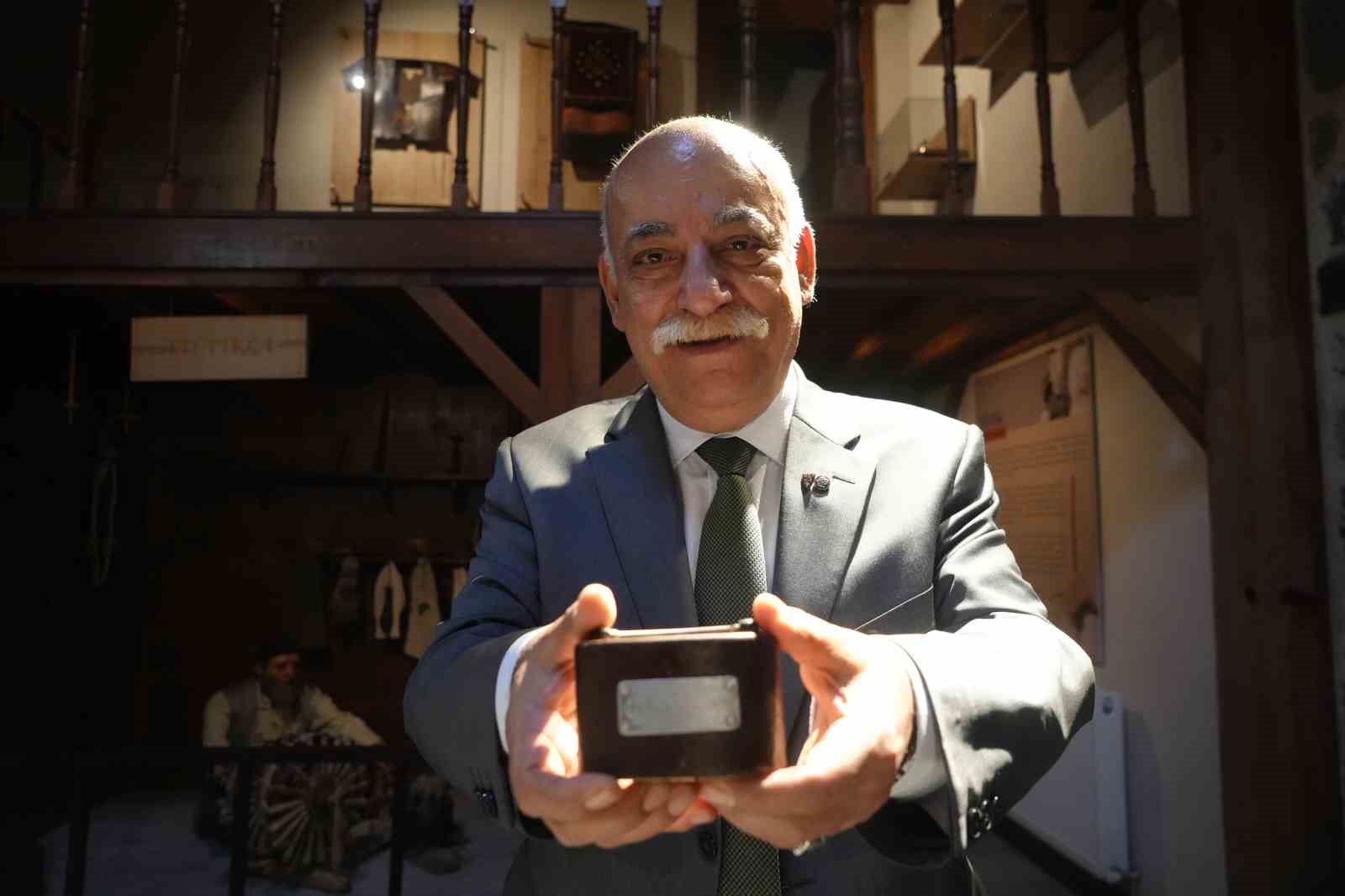 Koleksiyon Tutkusu 65 Yaşında Sergiyle Taçlandı