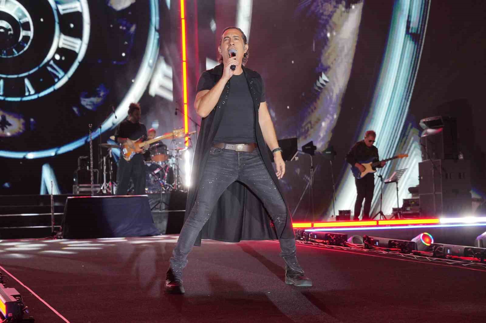 Kıraç, Erzurum'da Müzikseverlere Unutulmaz Bir Gece Yaşattı