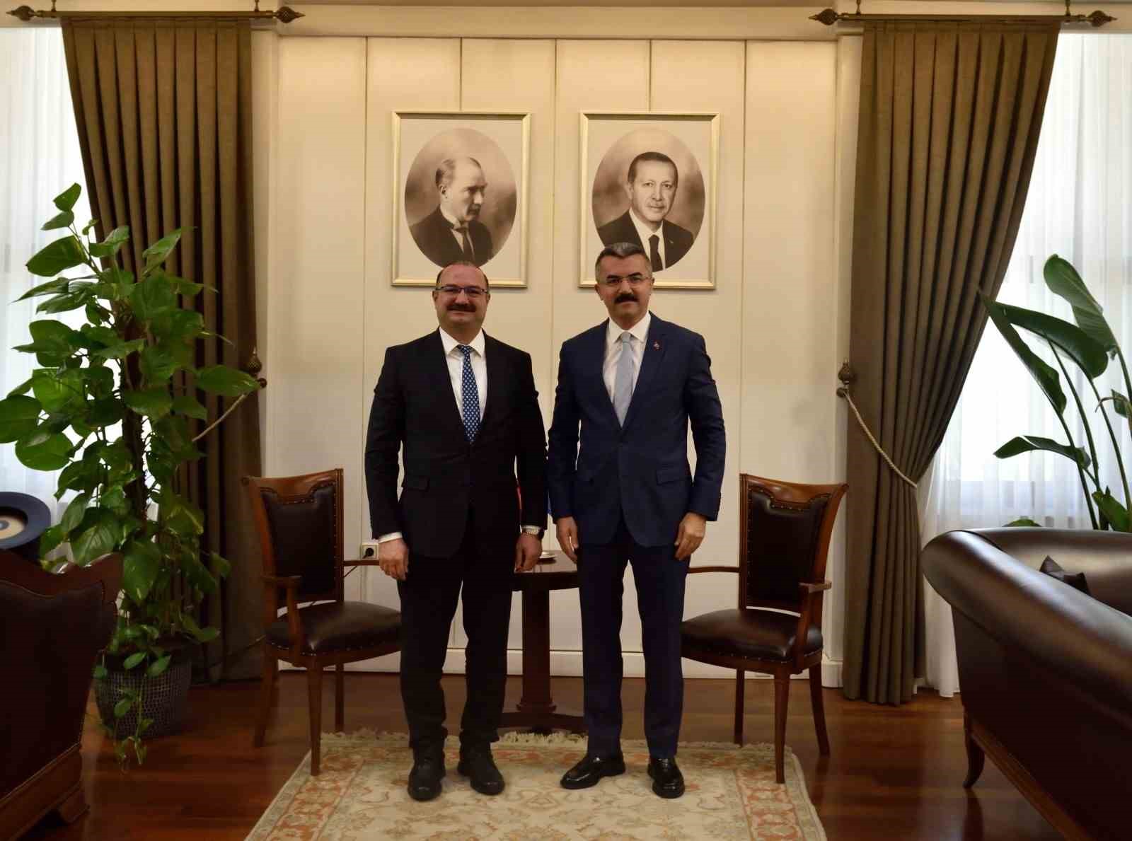 Rektör Hacımüftüoğlu, MGK Genel Sekreteri Okay Memiş’i Ağırladı