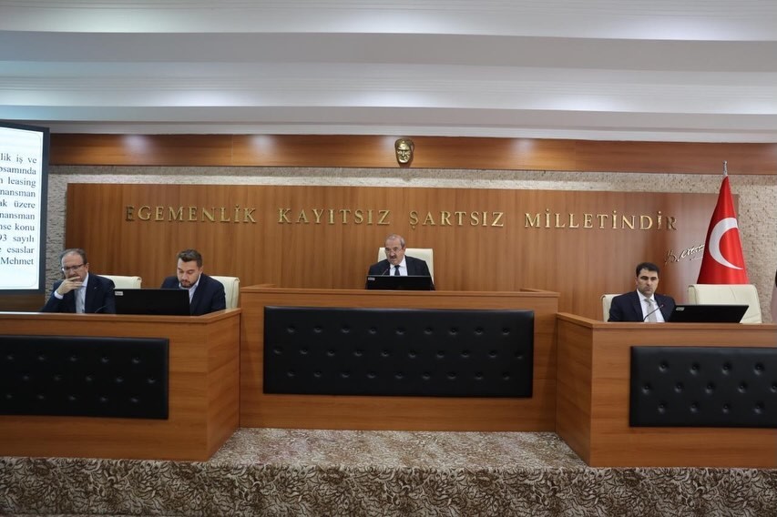 Bağcılar'da Ulaşımda Yeni Dönem: 86 Ticari Plaka ve E-Skuter Kararları Alındı