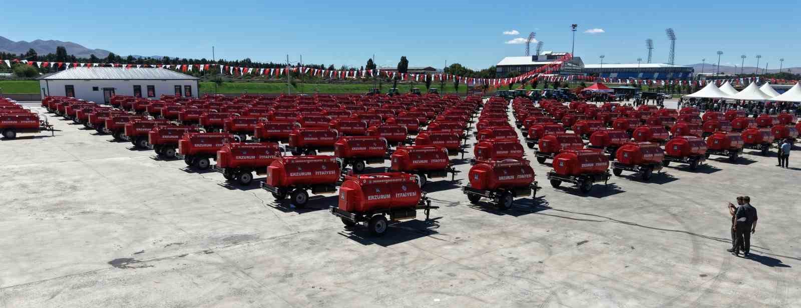Erzurum'da Yangın Güvenliği İçin 150 Yeni Tanker Dağıtıldı