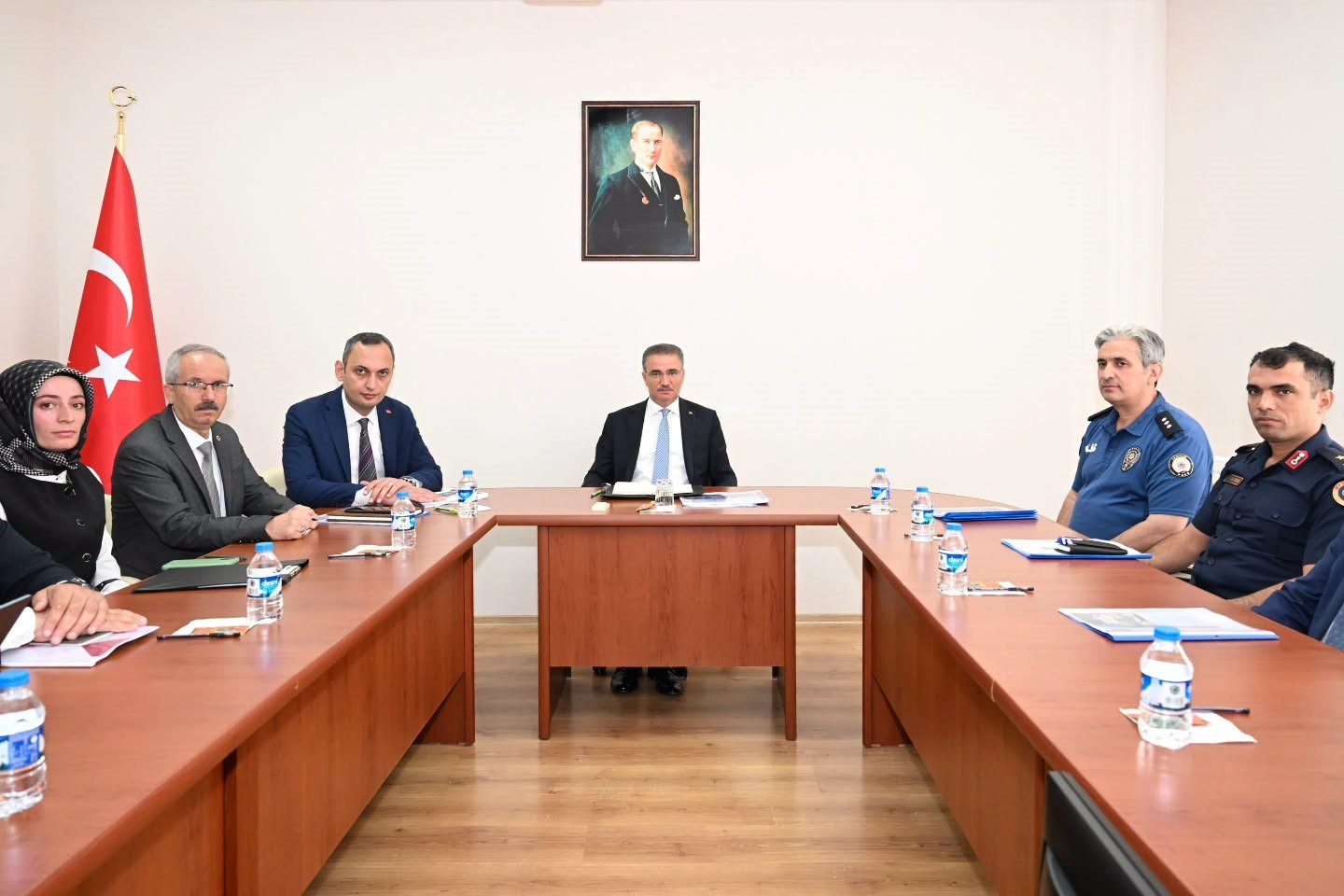 Vali Baruş Aziziye İlçesini Ziyaret Etti