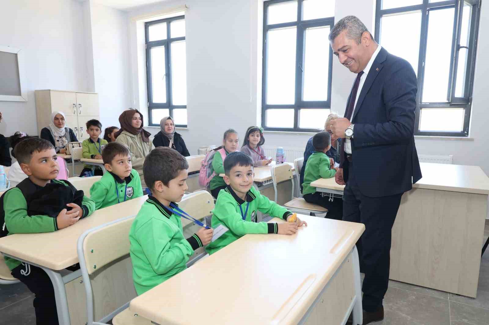 Yeni Eğitim Yılı, Yeni Umutlar: Erzurum'da Coşku Doruğa Ulaşmış Durumda
