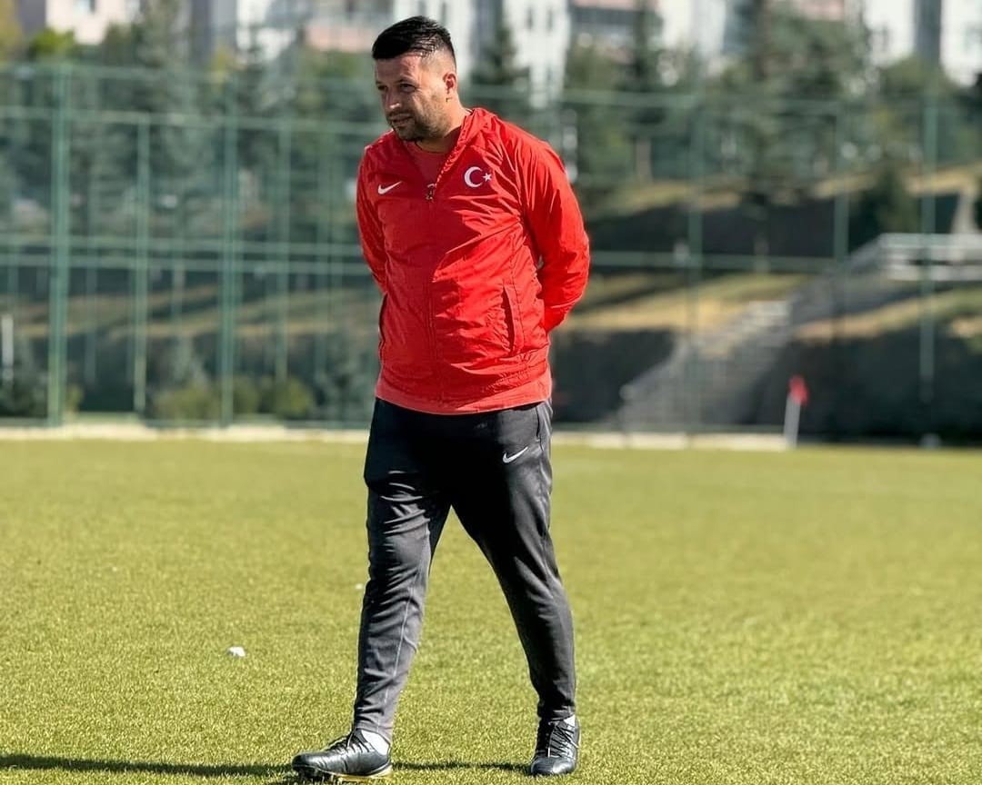 Erzurum'un Genç Teknik Direktörü: Yunus Emre Öztürk