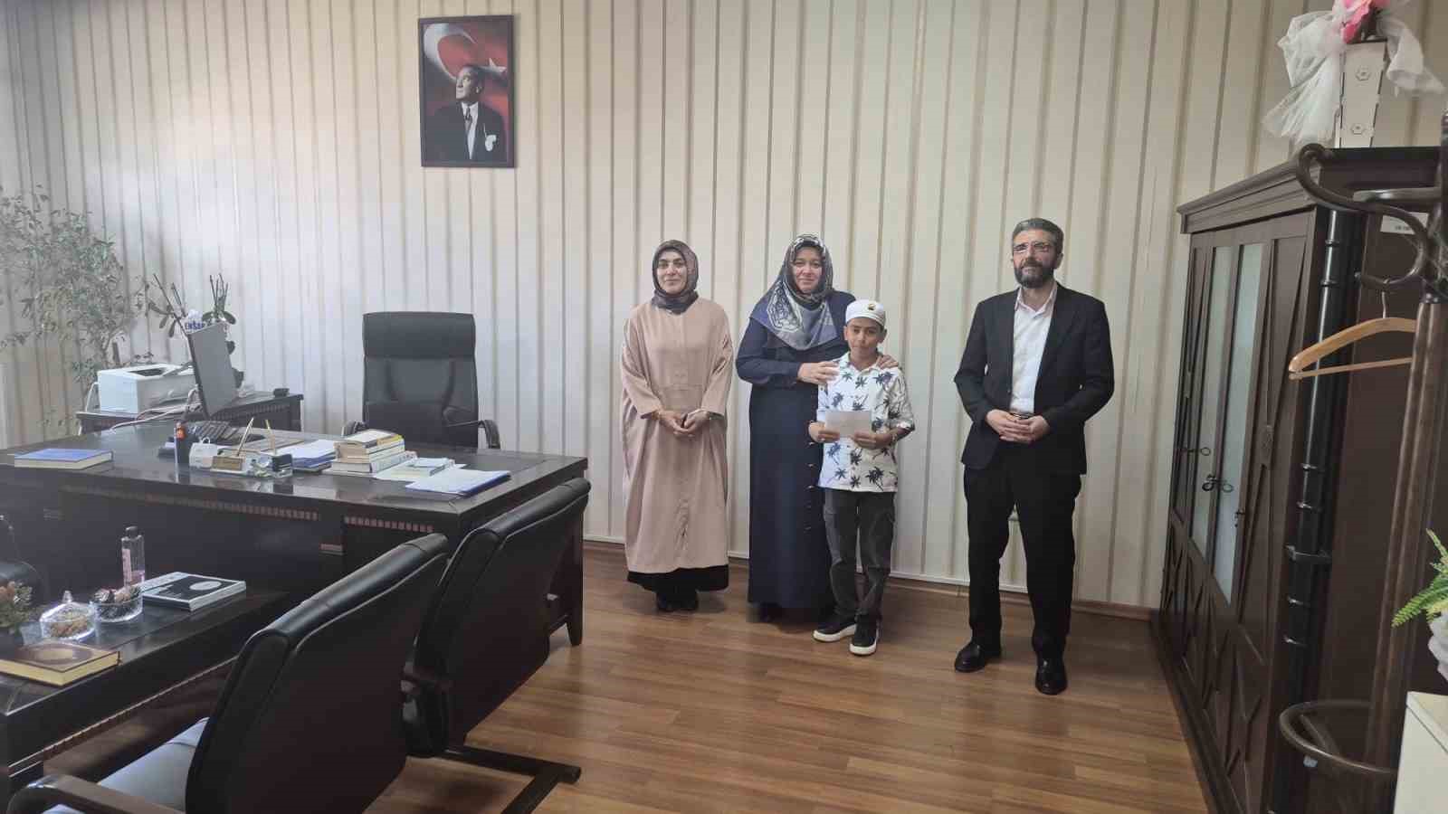 Bağcılar'da Kur'an-ı Kerim Okuma Yarışmasında Yusuf Eymen Birinci Oldu