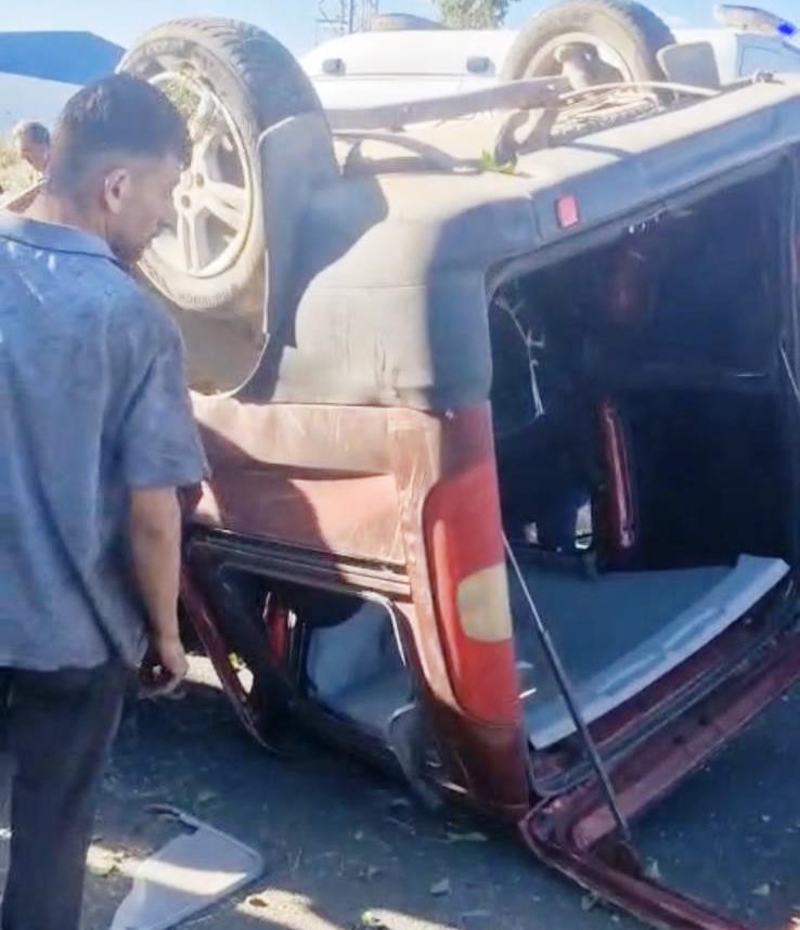 Erzurum'da Kontrolden Çıkan Araç Takla Attı: Sürücü Yaralı