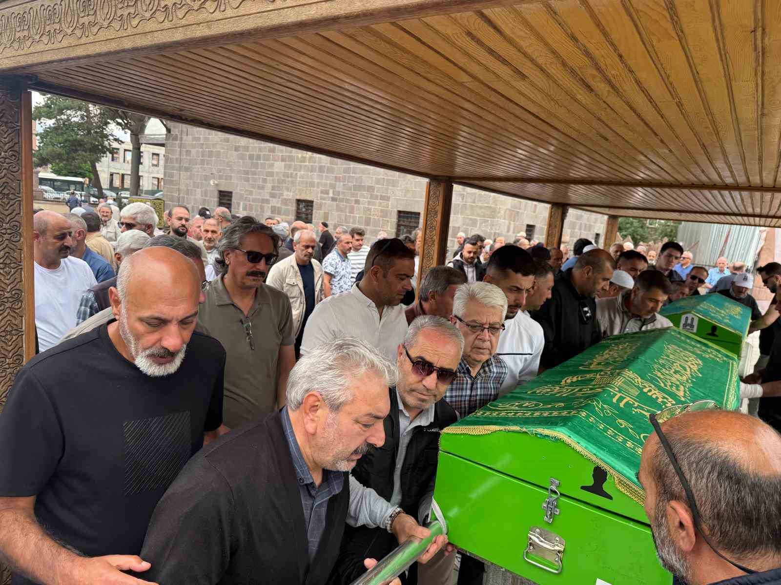 Gazeteci Fuat Kantarcı, Son Yolculuğuna Erzurum'da Uğurlandı