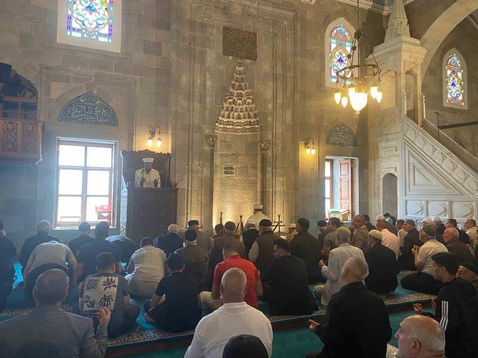 Gaziler Günü'nde Şehitler ve Kahraman Gaziler Dualarla Anıldı