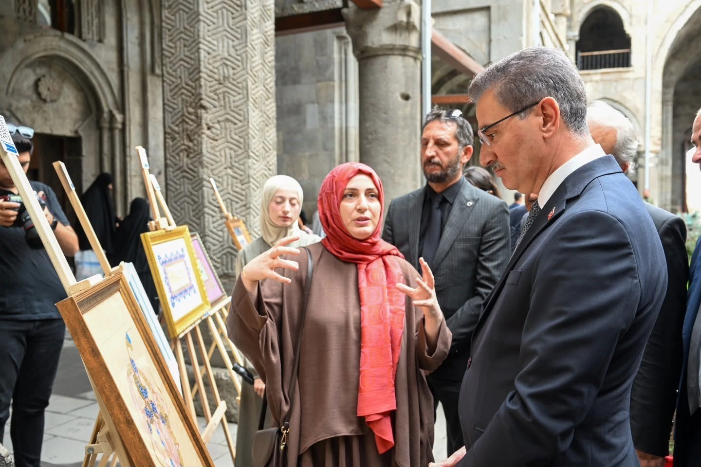 Çifte Minareli Medrese'de Geleneksel Sanat Buluşması