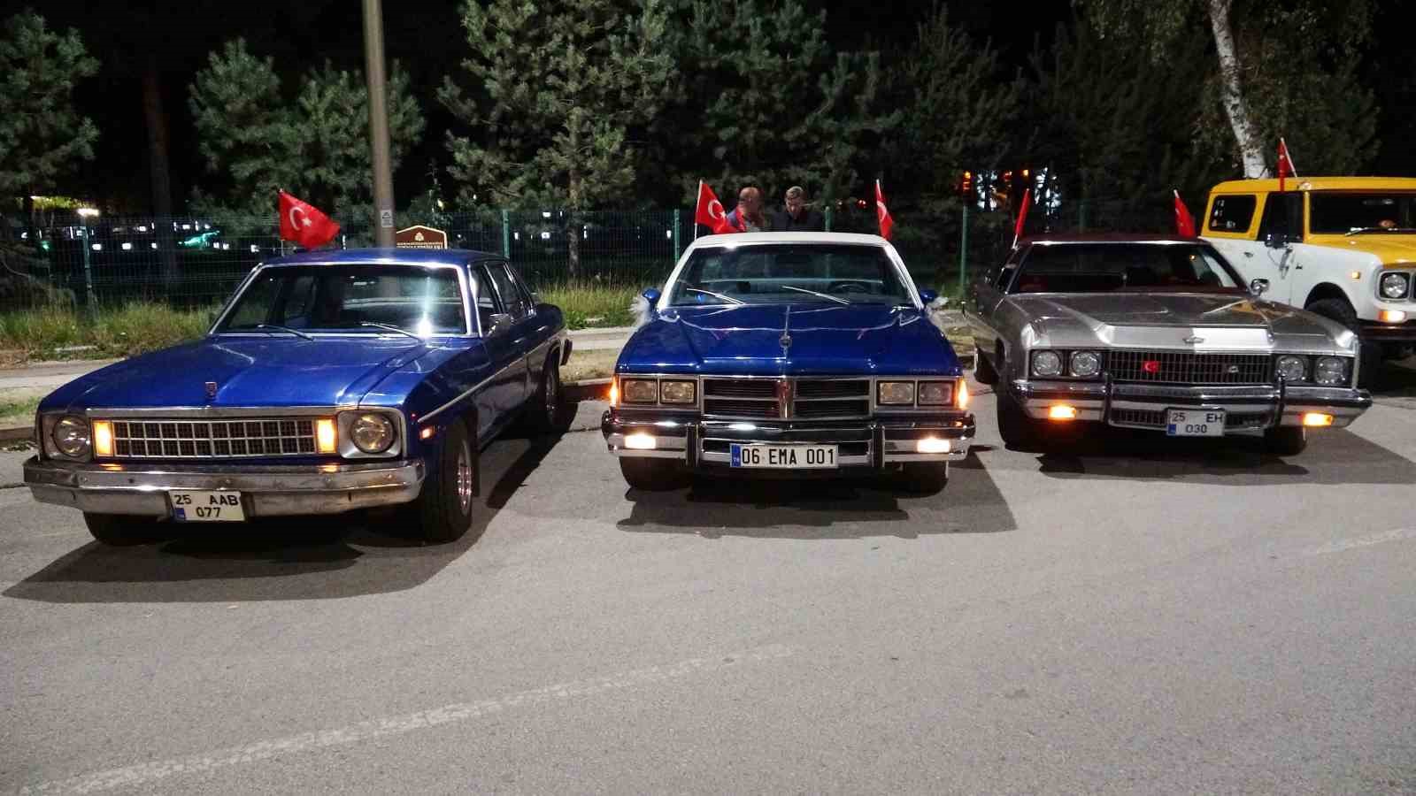 Erzurum'da Klasik Araçlarla Nostalji Rüzgarı