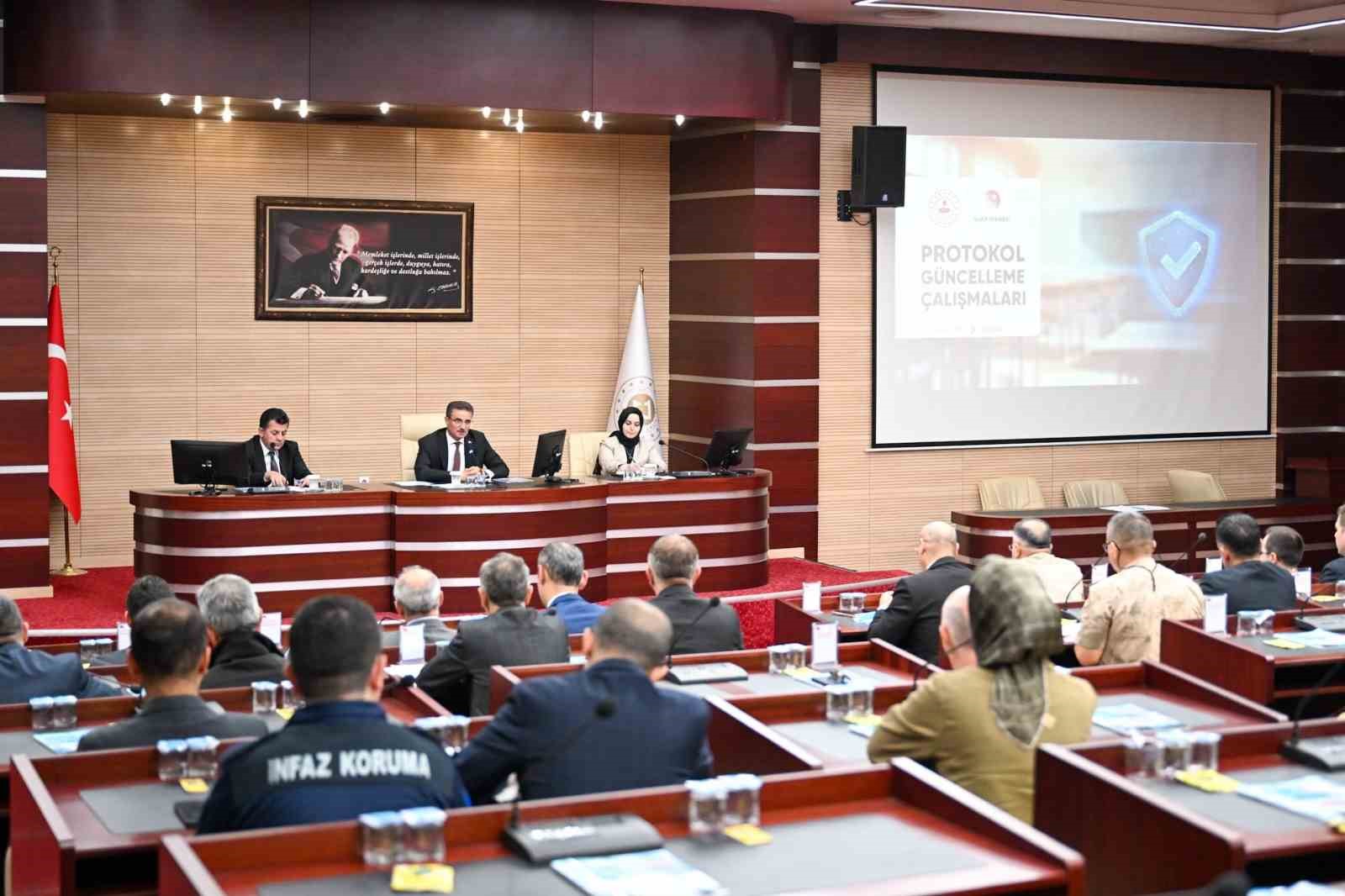 Okul Güvenliği İçin Bir Araya Geldiler