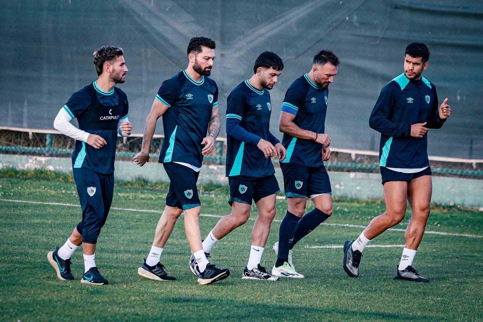 Erzurumspor FK, İzin Sürecini Tamamladı ve Antrenmanlara Döndü
