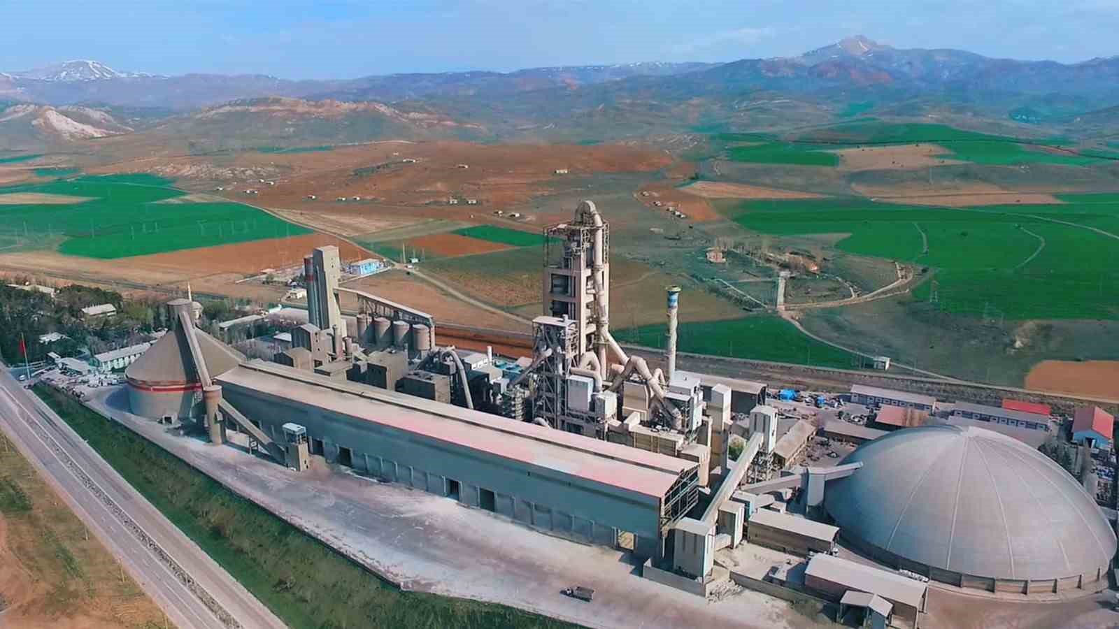 2025 Vergi Rekortmenleri Belli Oldu: Aşkale Çimento ve Aras Elektrik Zirvede!