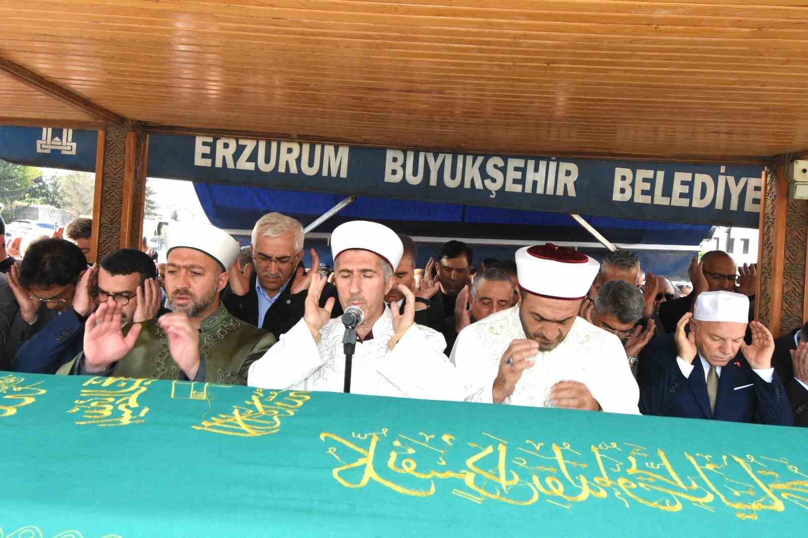 Milletvekili Mehmet Emin Öz, Ağabeyi Ahmet Turan Öz’ü Sonsuzluğa Uğurladı