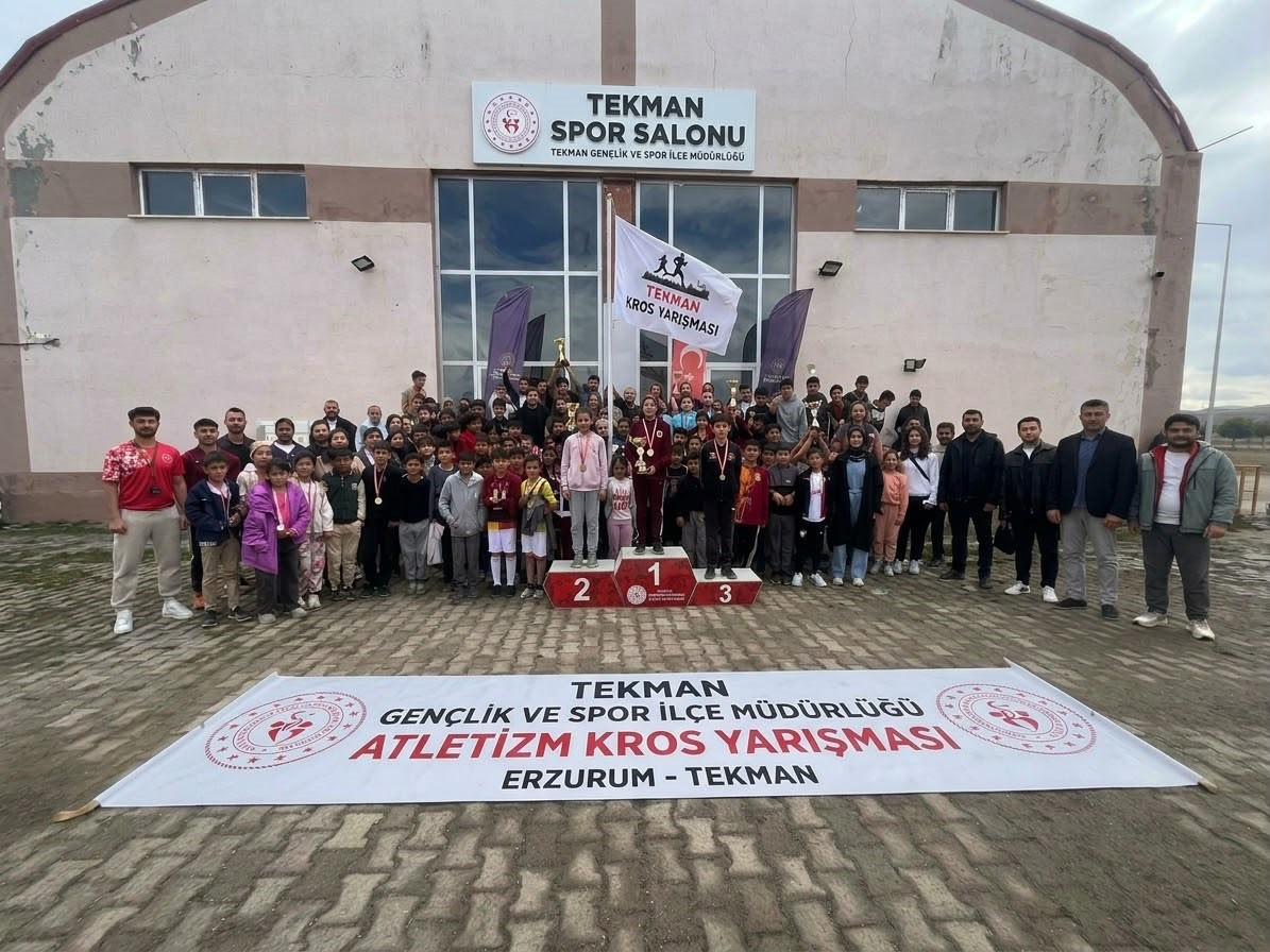 Tekman'da Öğrenciler Yarıştı: Dereceye Girenler Belli Oldu