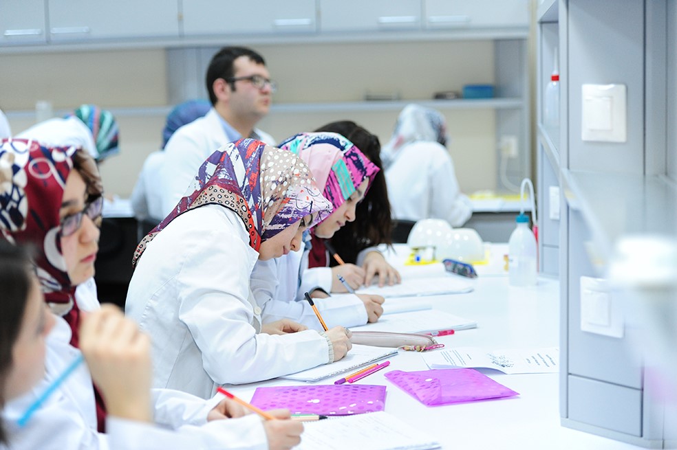Erzurum Teknik Üniversitesi'nden Yenilikçi Proje: ETÜ TEKMER Kristal A.Ş.