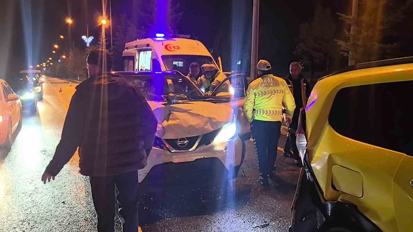 Erzurum'da Zincirleme Trafik Kazası: Bir Yaralı