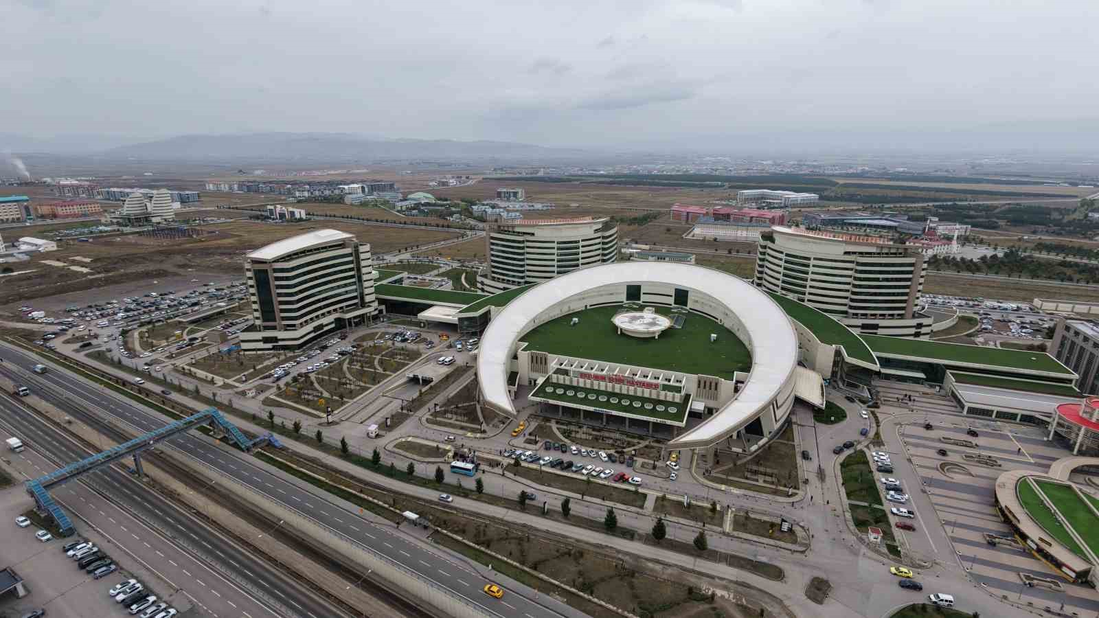 60 Yaş ve Üstü Bireyler İçin Yeni Bir Eğitim Fırsatı: 3. Yaş Üniversitesi
