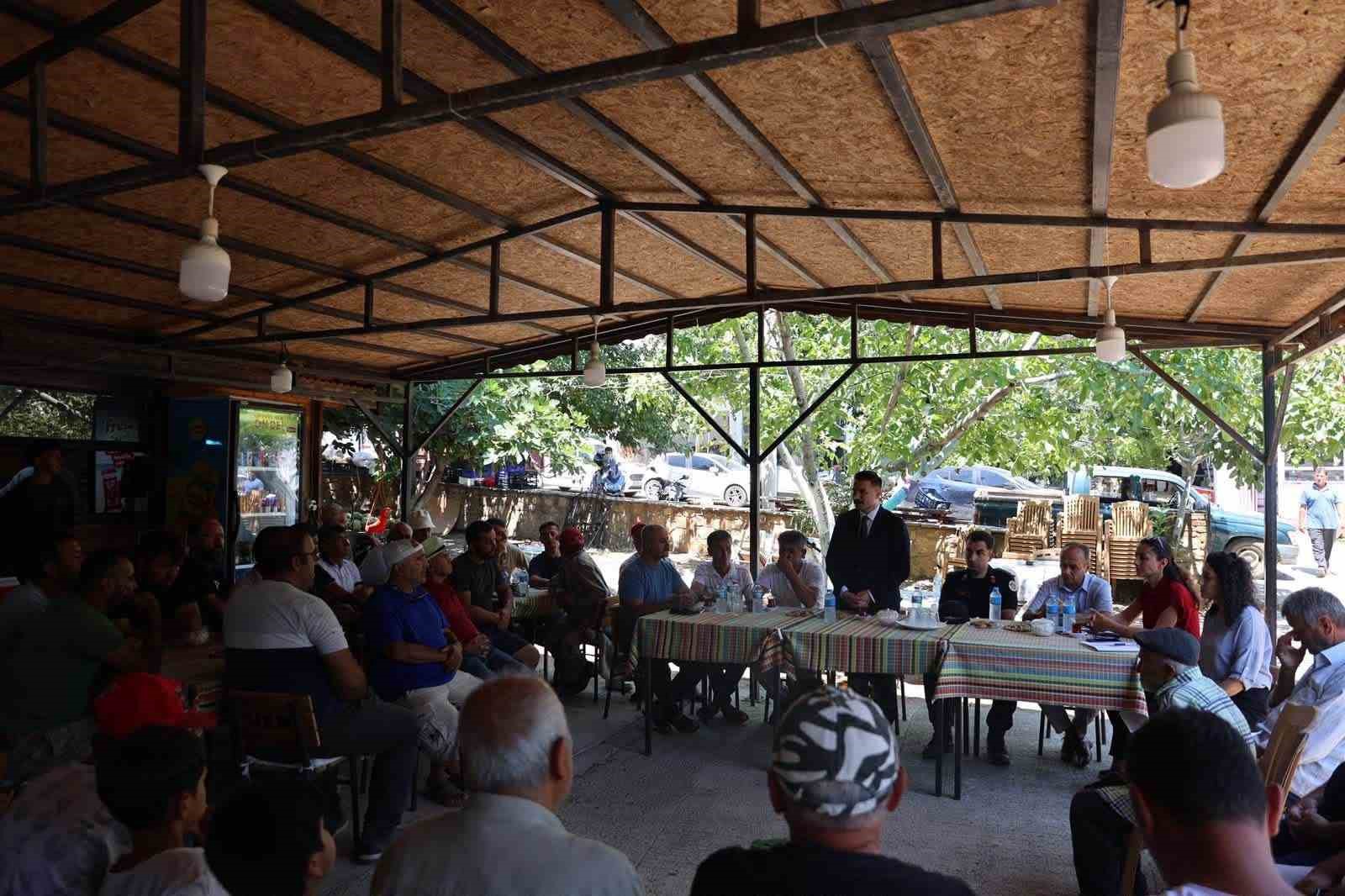 Gökçeada'da Kaymakam Acar, Vatandaşlarla Buluştu