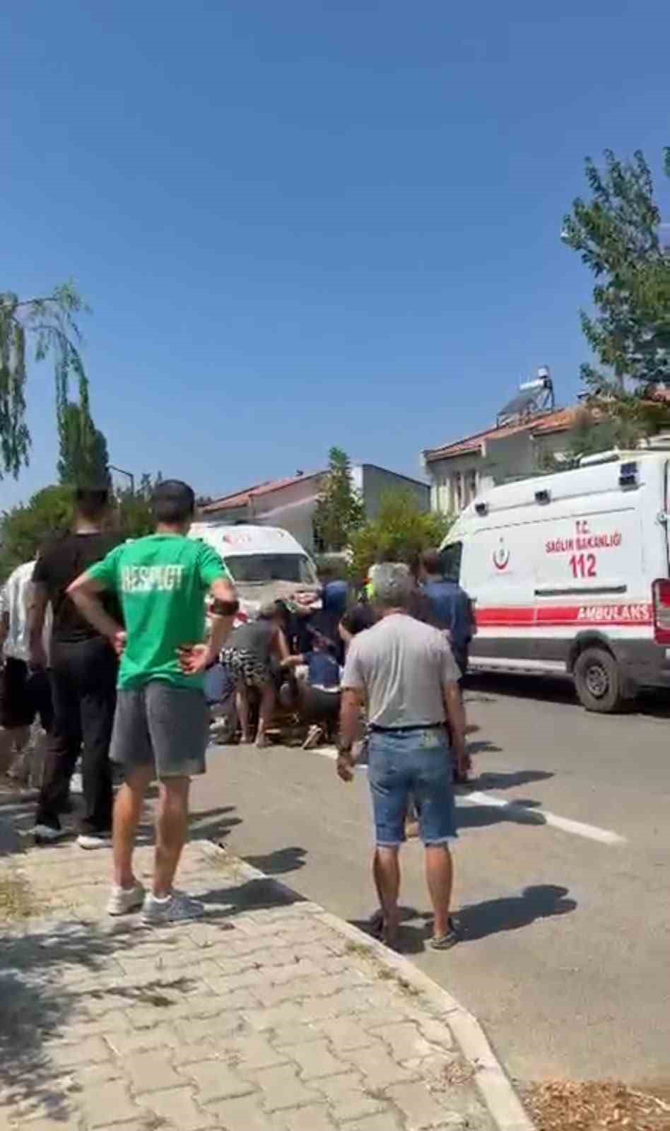 Çanakkale'de Motosiklet Kazası: İki Genç Hayatını Kaybetti
