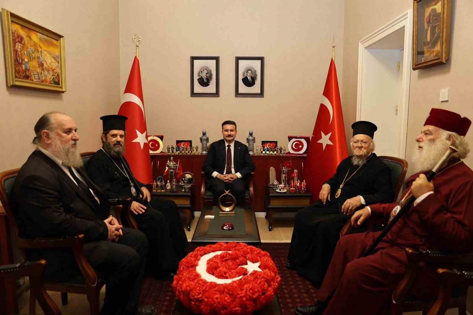 Fener Rum Patriği Bartholomeos Gökçeada'da Kaymakam Osman Acar'ı Ziyaret Etti