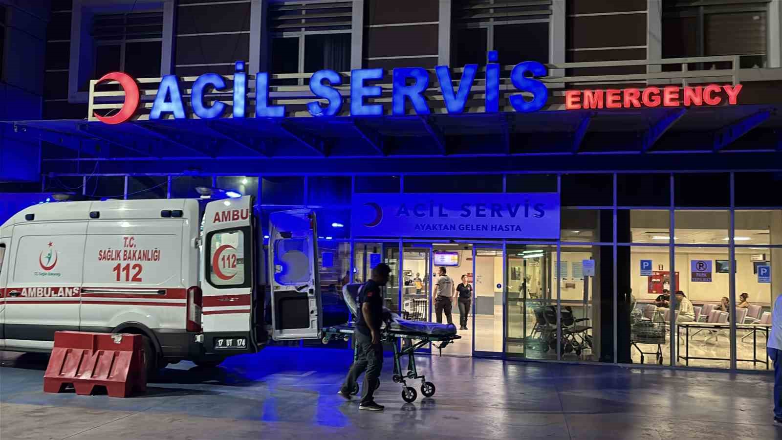 Cem Yılmaz, Çanakkale'de Hastaneye Kaldırıldı