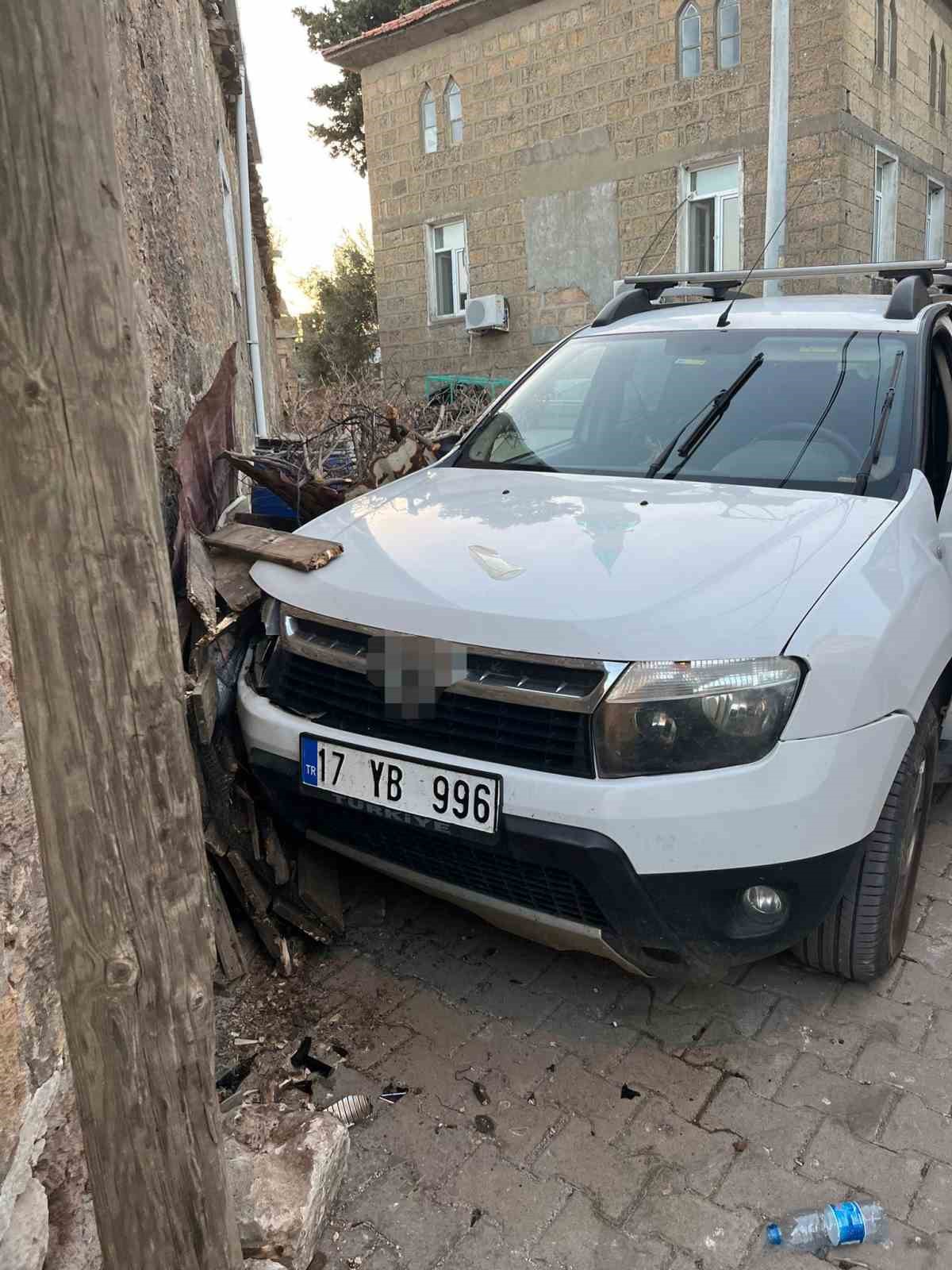 Çanakkale'de Kalp Krizi Geçiren Sürücü Hayatını Kaybetti