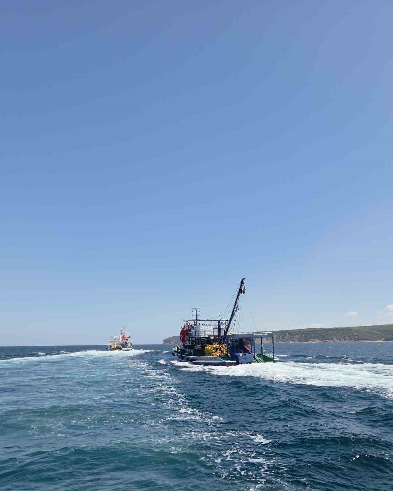 Çanakkale'de Balıkçılar Av Sezonunu Coşkuyla Karşıladı