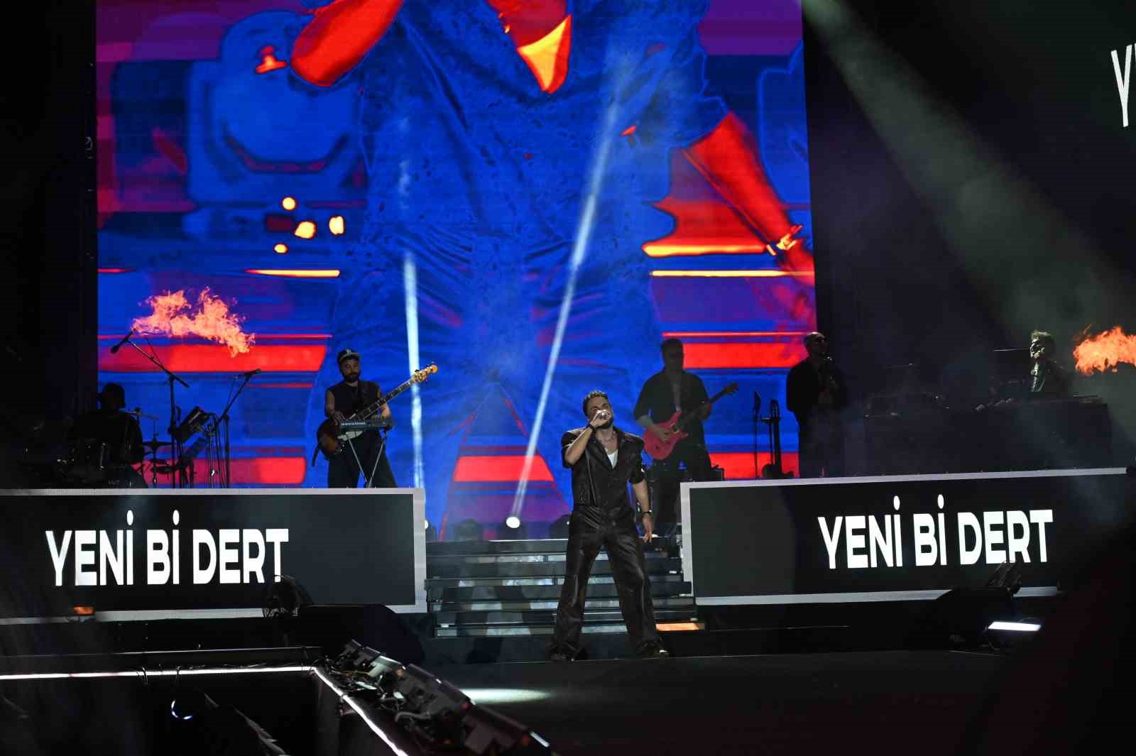 Sefo, Çanakkale Kültür Yolu Festivalinde Coşkuyu Artırdı