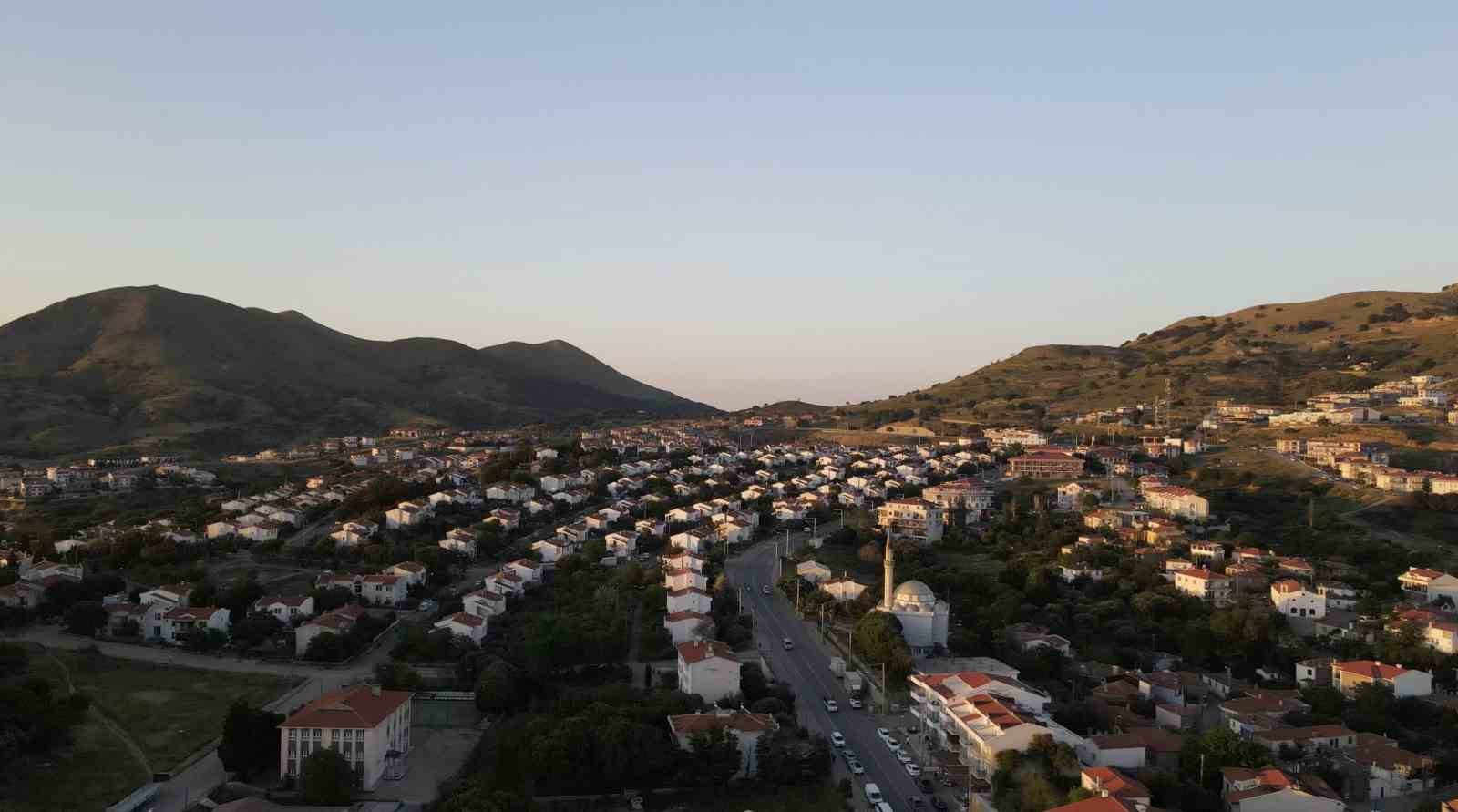 Gökçeada'nın Cennet Güzellikleri Ziyaretçileri Kendine Çekiyor