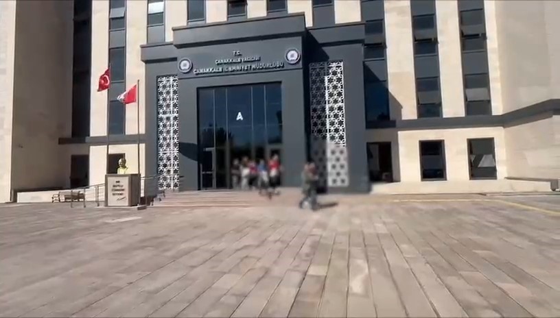Çanakkale'de Kaçak Göçmenlere Darbe: 7 Organizator ve 115 Kaçak Göçmen Yakalandı