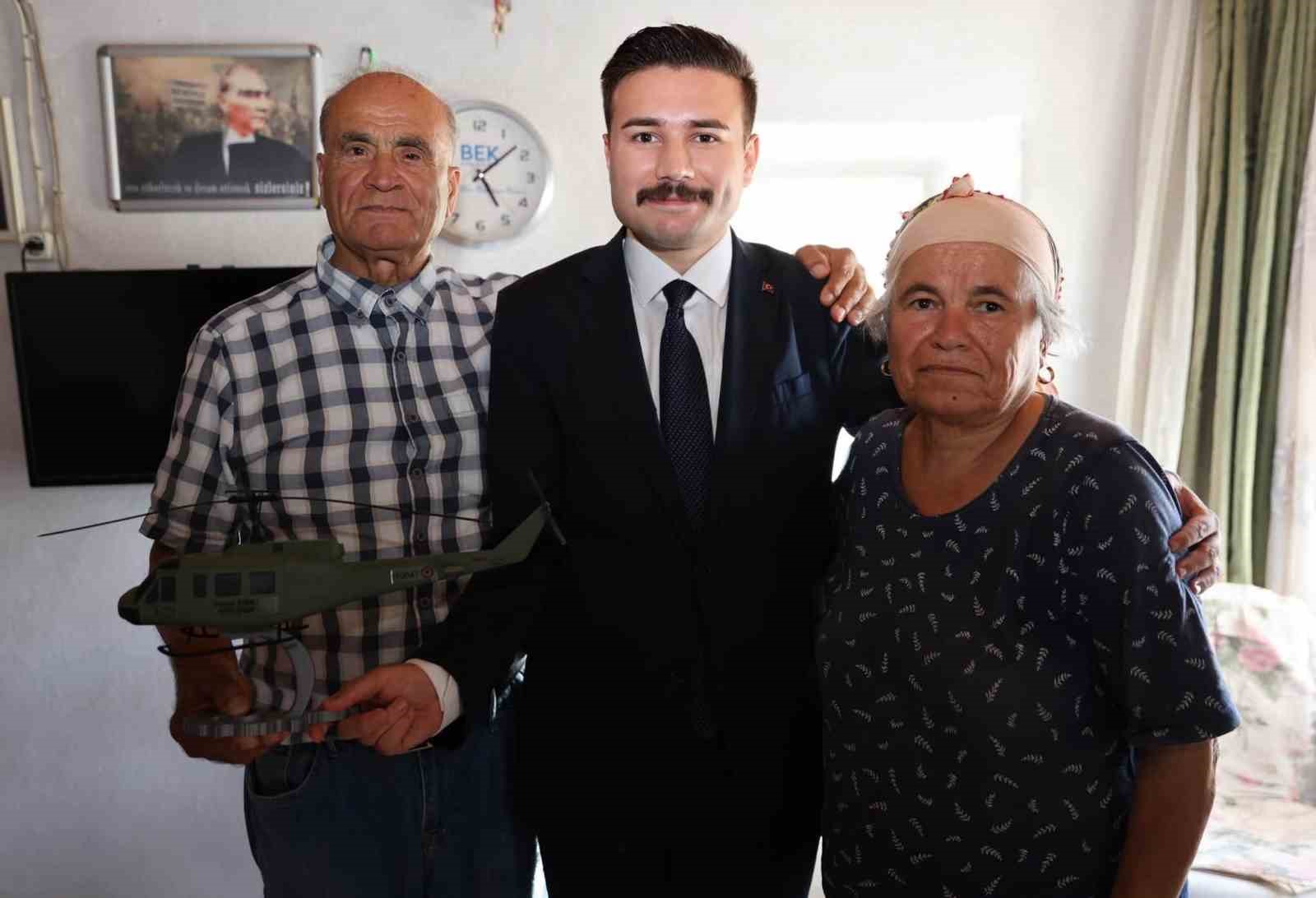 Gökçeada Kaymakamı Acar, Kıbrıs Gazilerine Anlamlı Bir Ziyaret Gerçekleştirdi